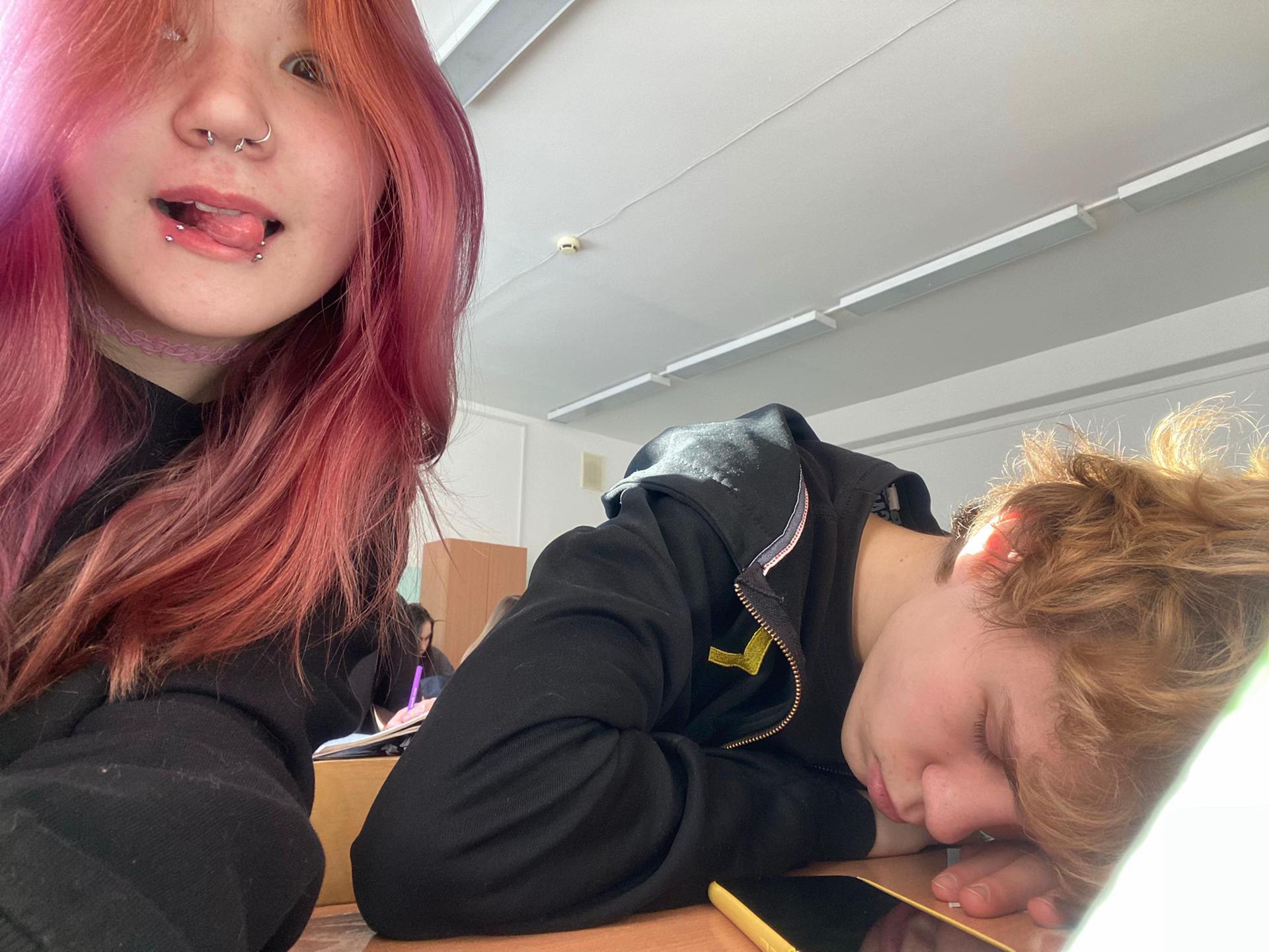 @карина пай🦊