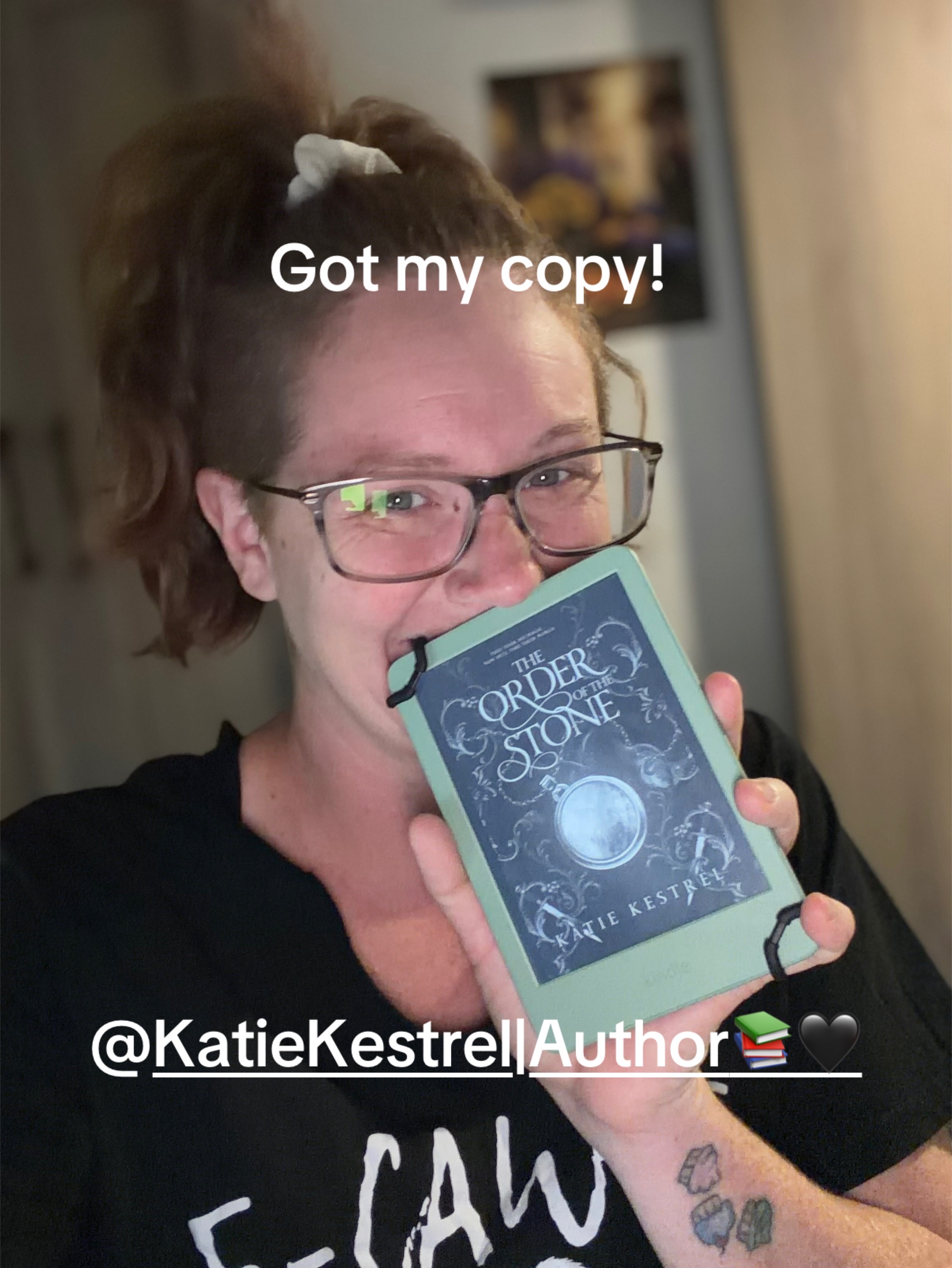 @Lefaye Curtis | Author
