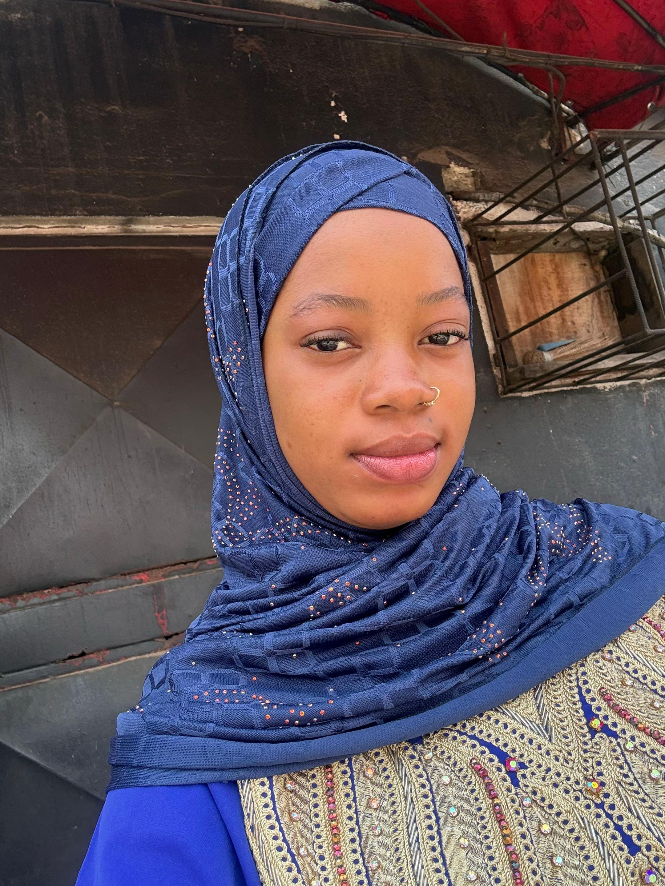 @Amira🧕