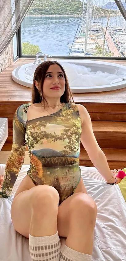 @Merve Elmas