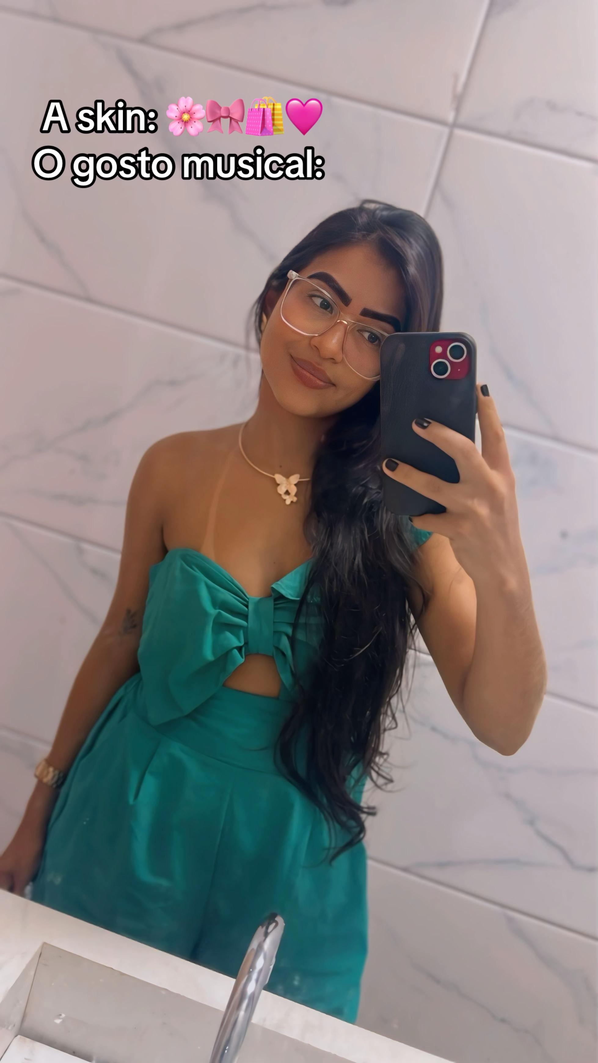 @Adriele Silva