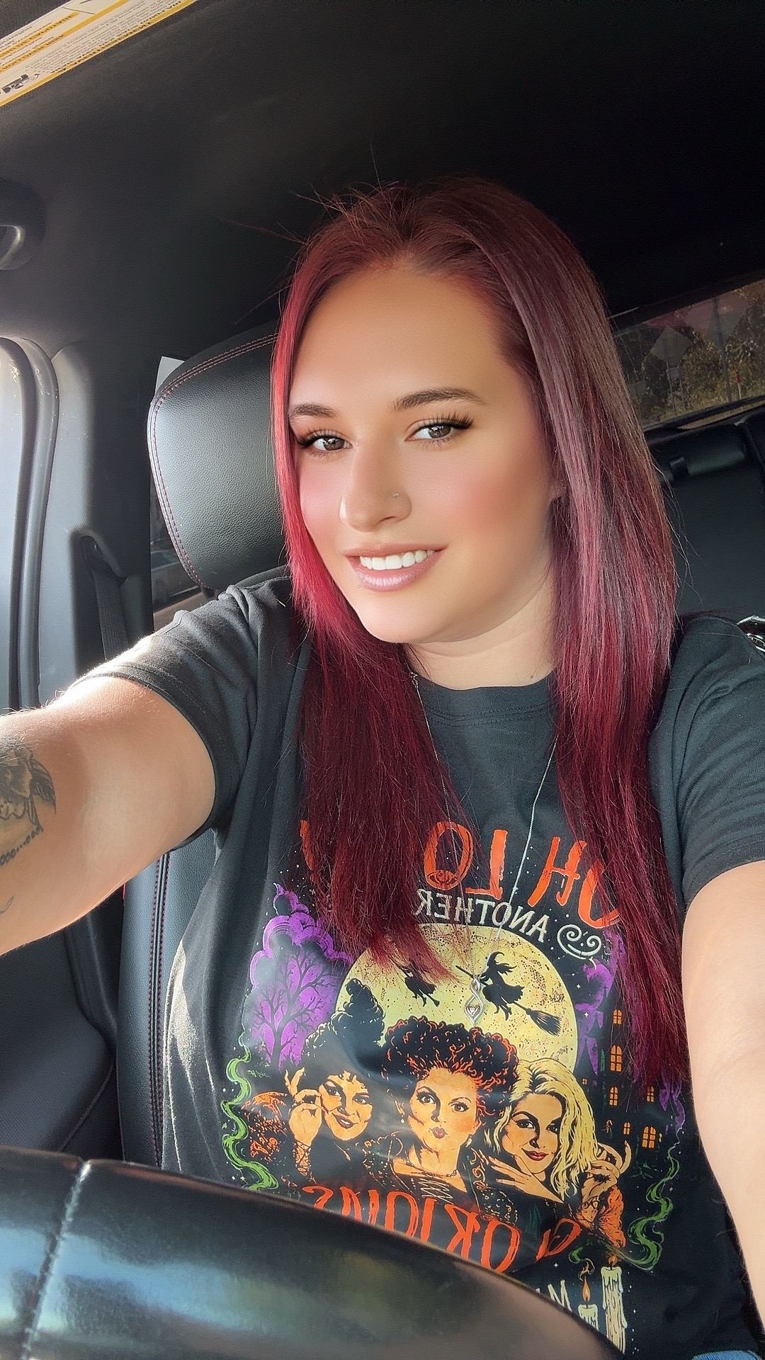 @tattedqueengoldengirl
