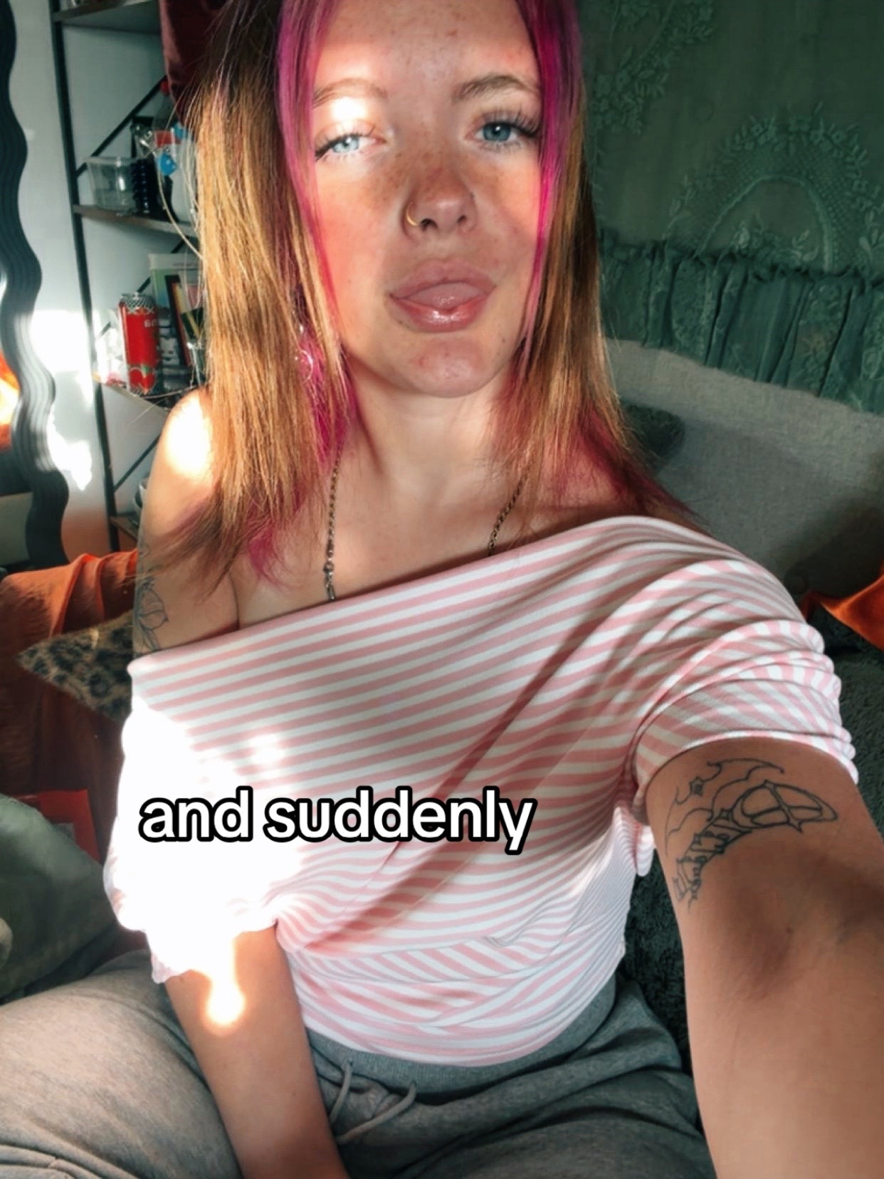 @🥸