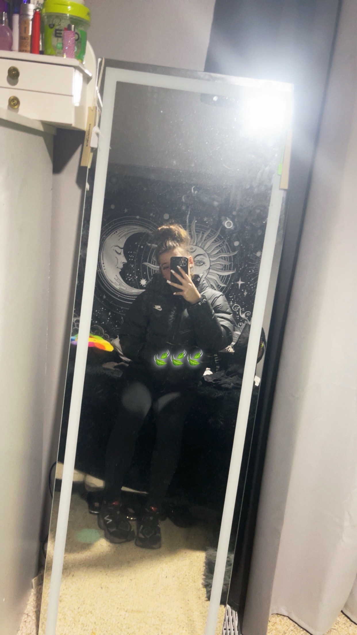 @👻.