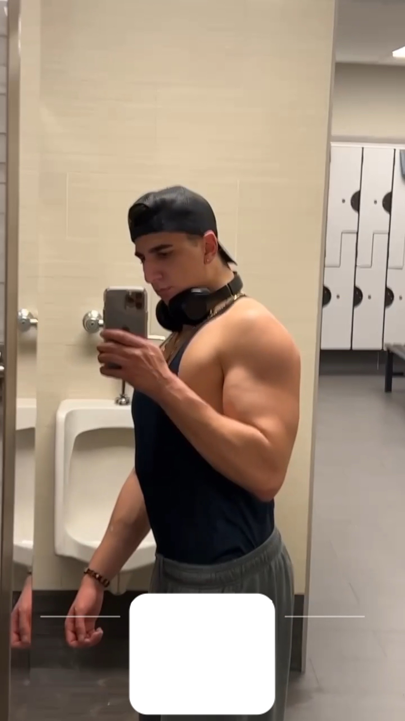 @nickybombz