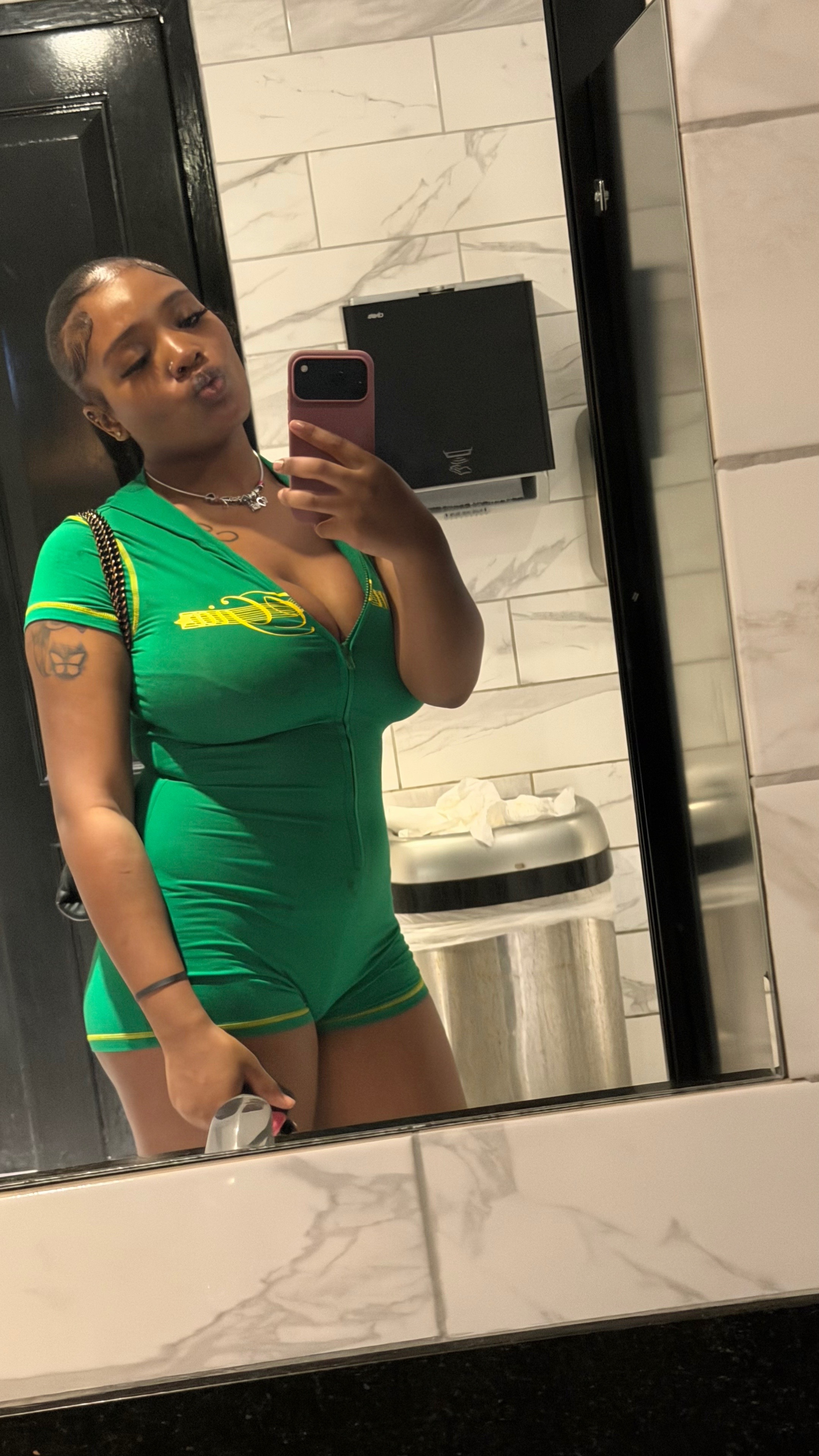 @destsosexinyy