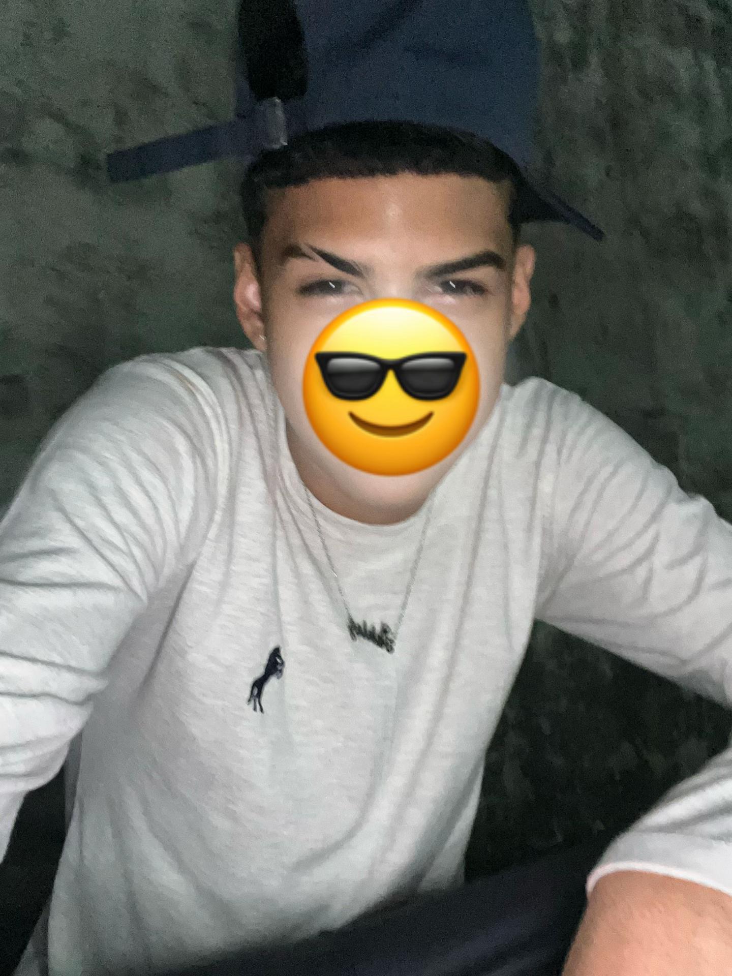 @AlexJS🤴🏽