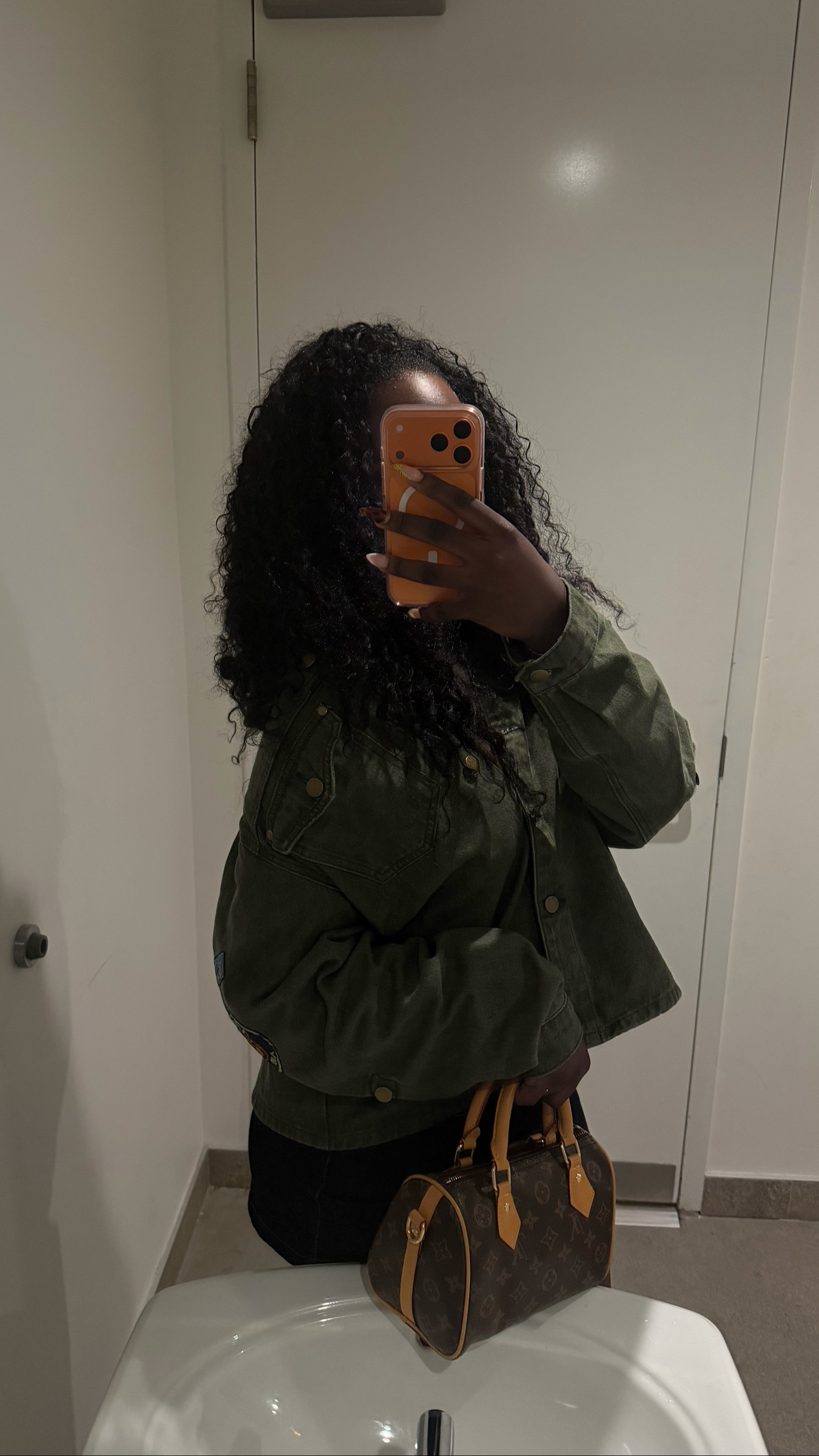 @niasmuse_
