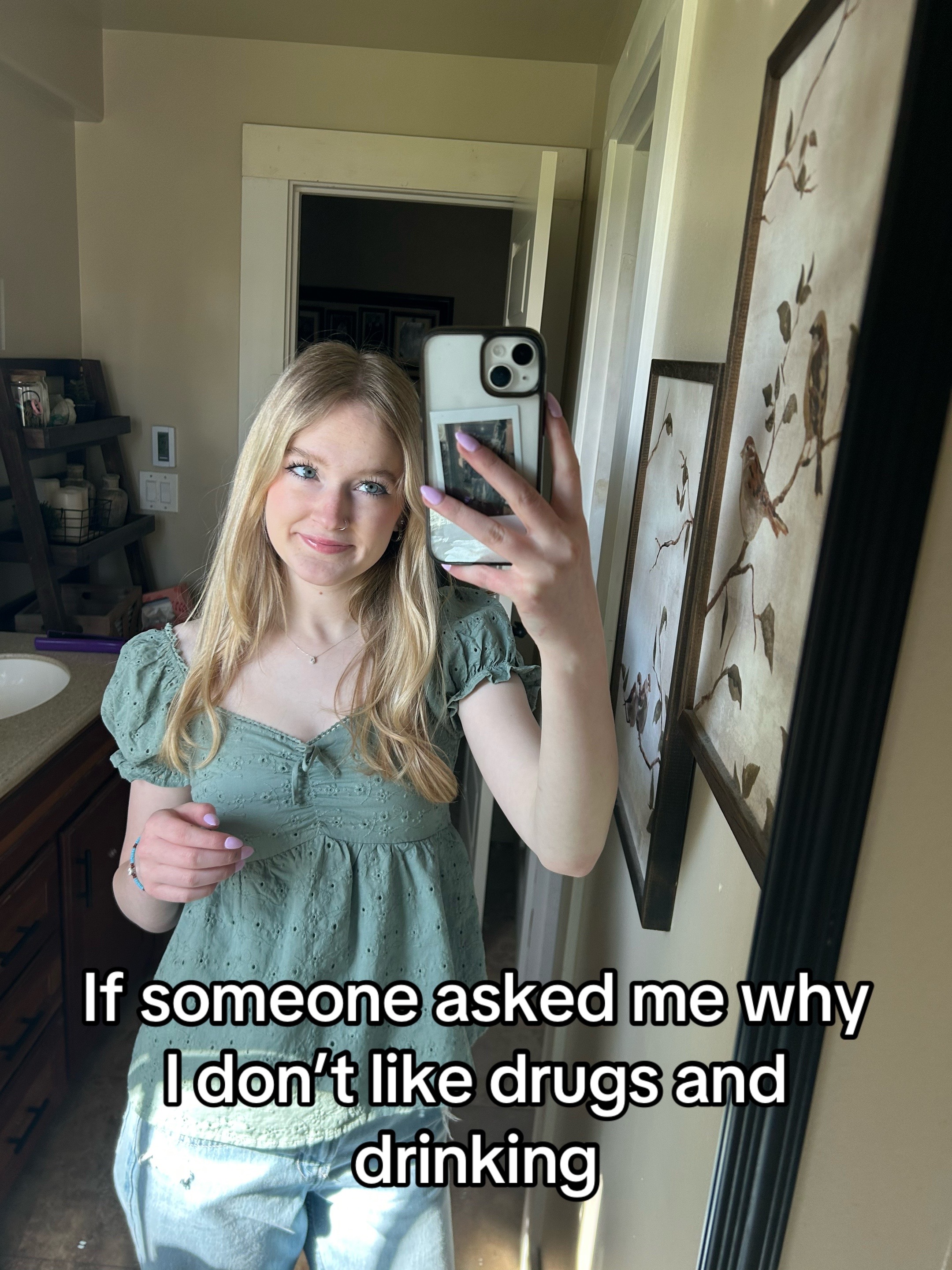 @_imliterlilyawesome_