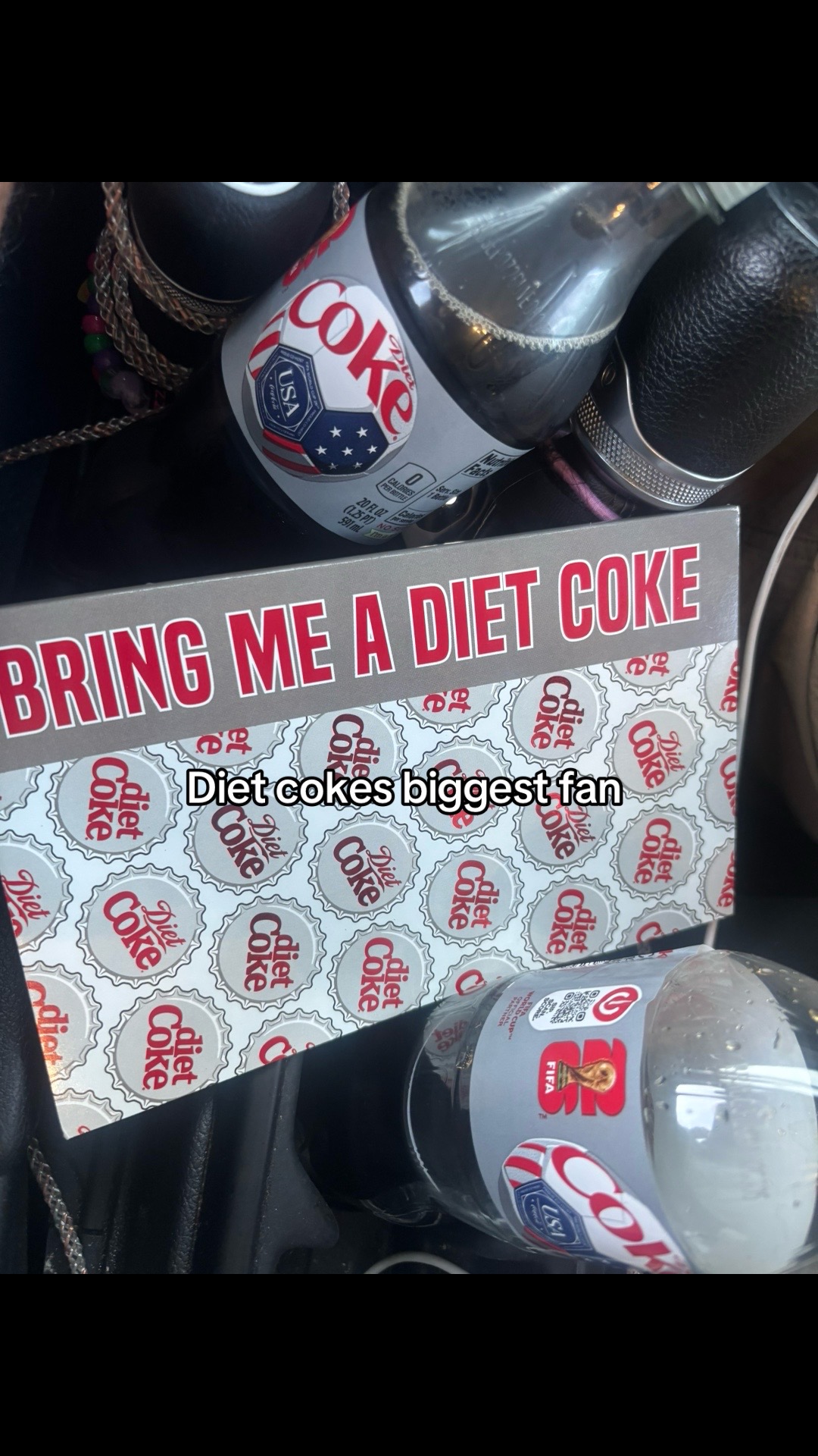 @Y0L3B011