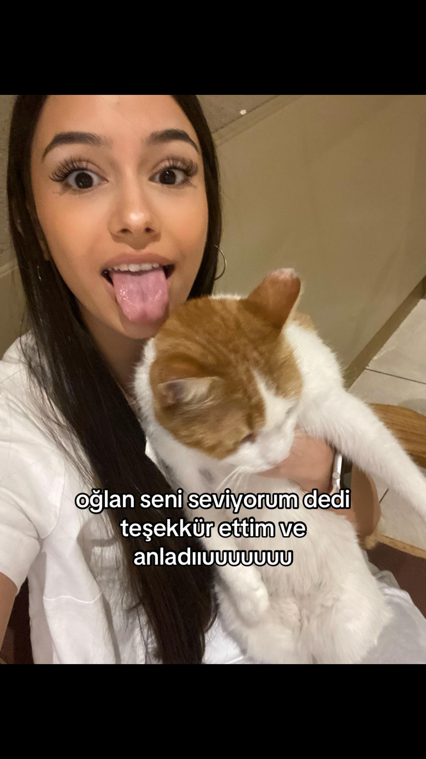 @𝑒𝑑𝑎