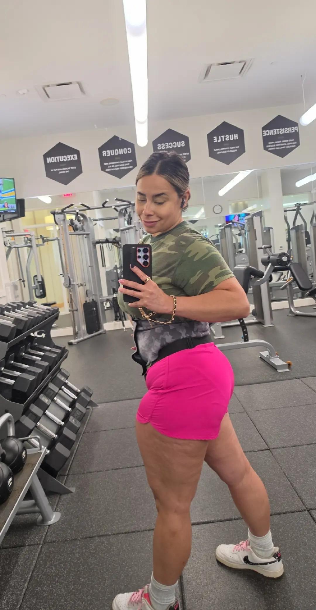 @NessTheLaserGirl | Chicago