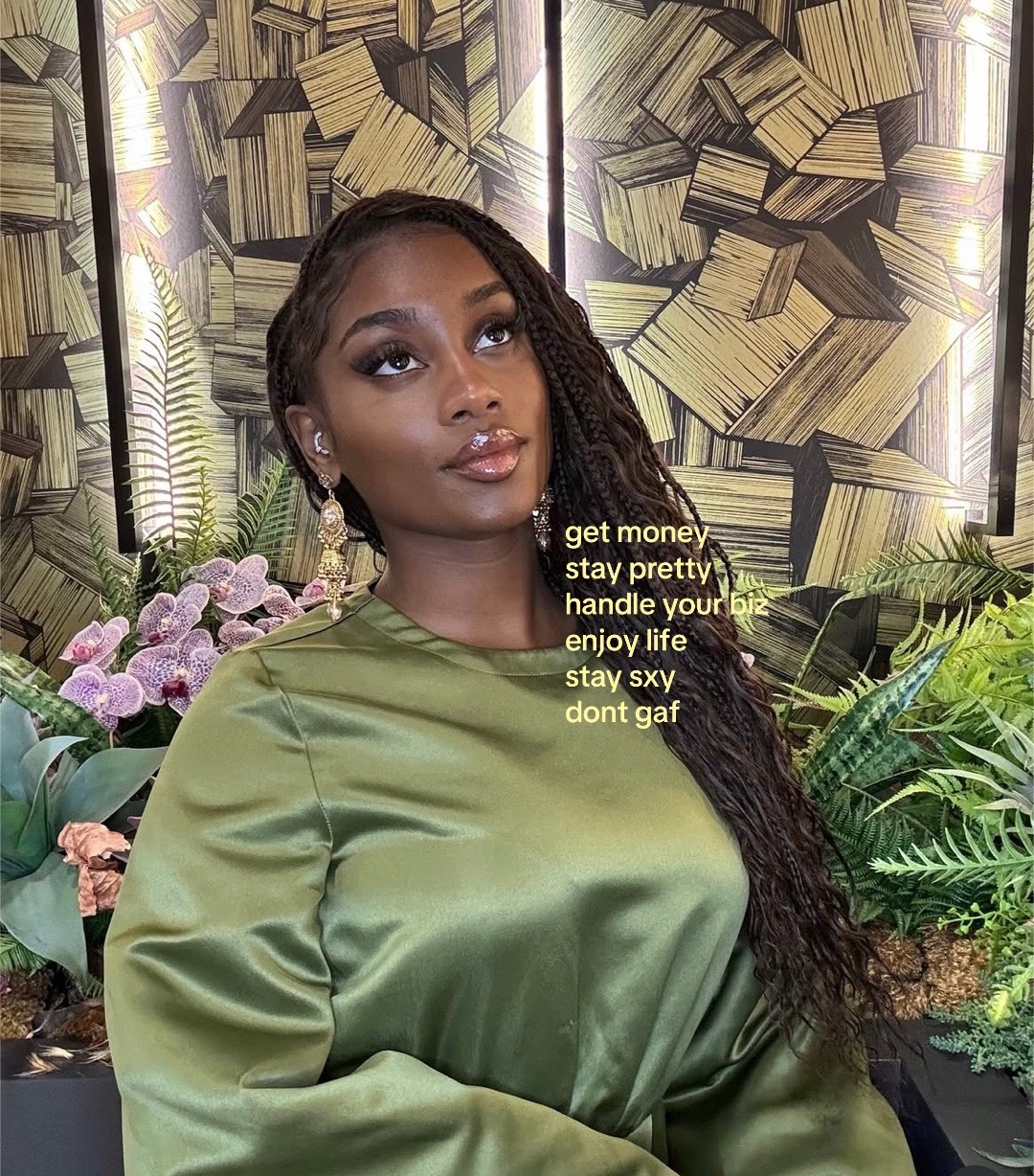 @Laylah Vital | Business