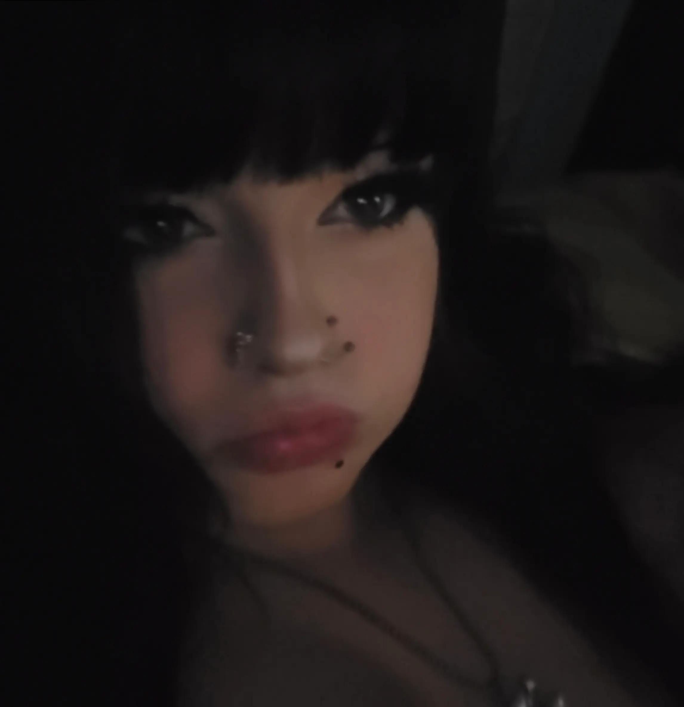 @𝖐𝖎𝖐𝖎𝖆𝖓𝖆🔮🖤