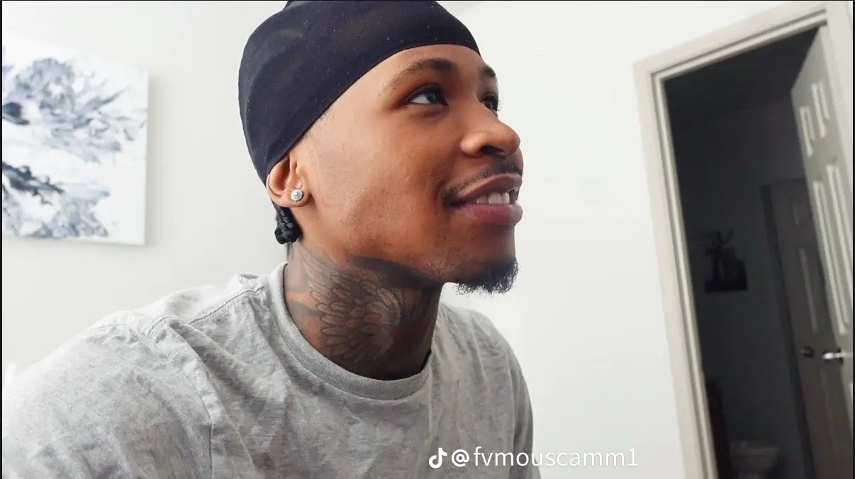 @famouscamm3