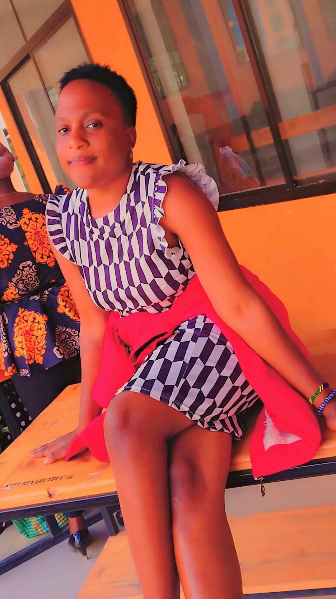 @@win.G cute girl