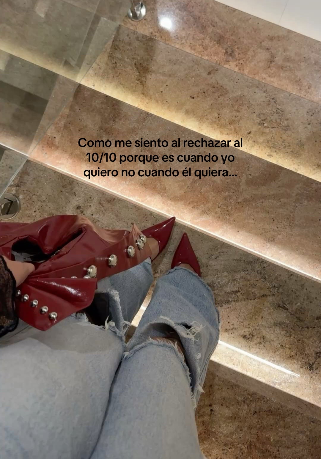 @️