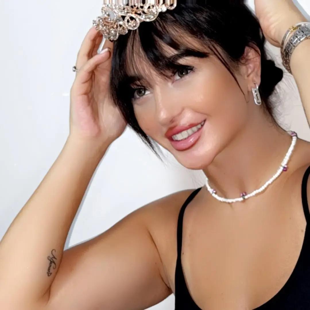 @Célia