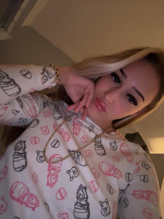 @🐆🪩🍸🍒