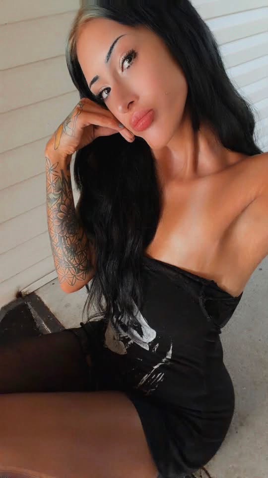 @𝔙𝔯𝔦 𝔐𝔞𝔯𝔦𝔢 🖤🕸️