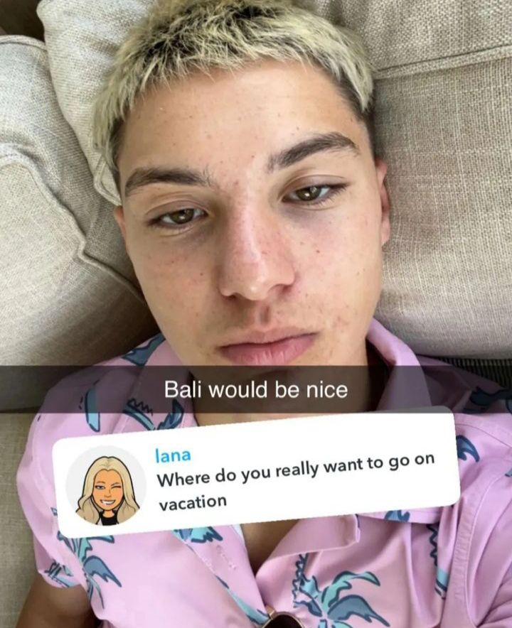 @Sofia🤍