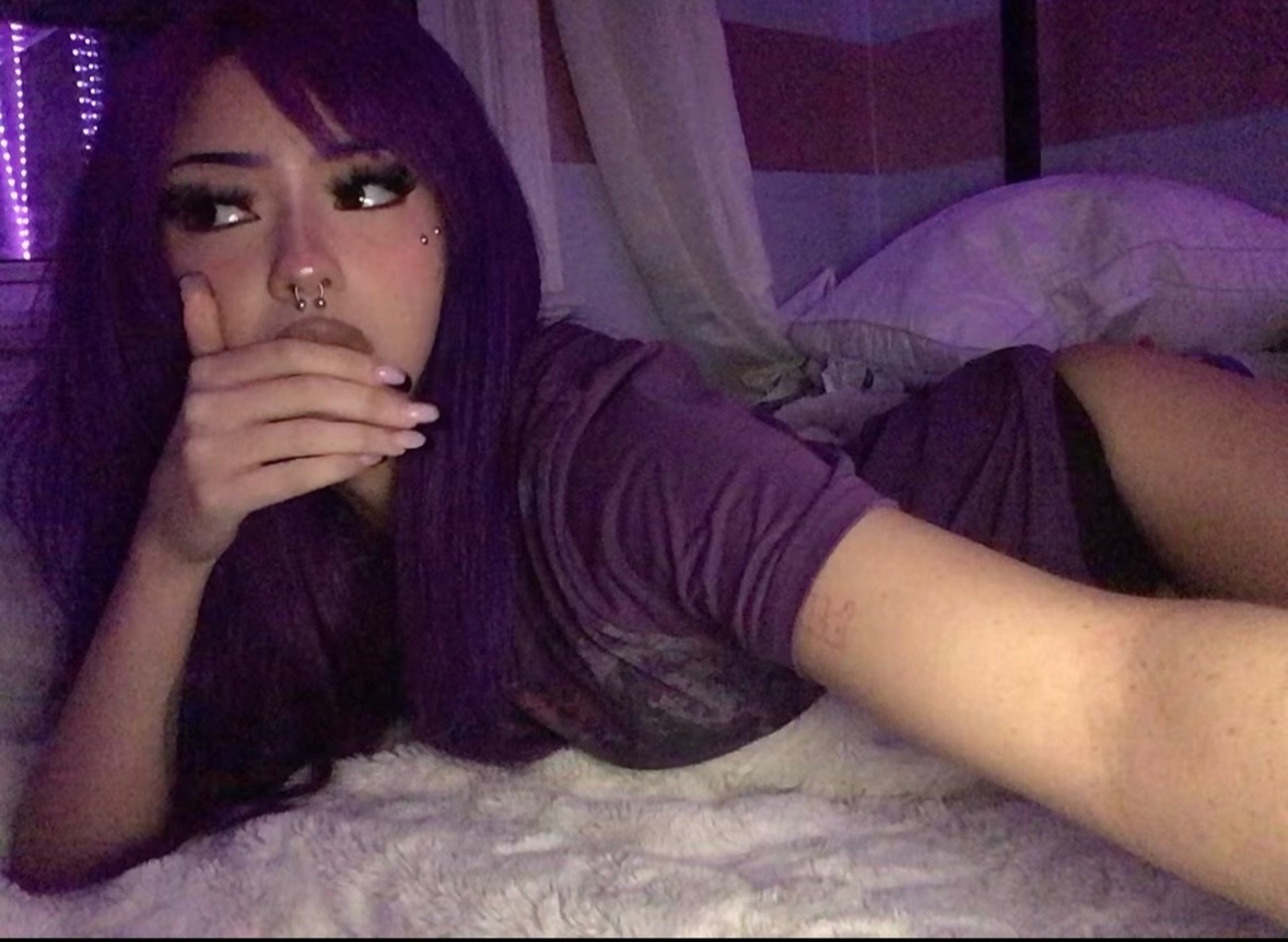 @evilyves_