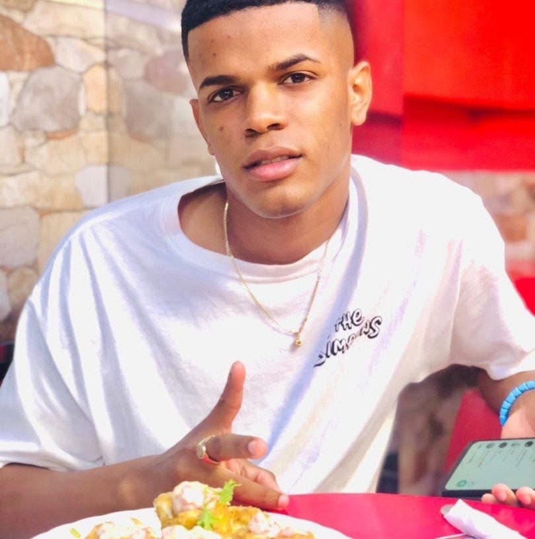 @Tempola fernando 🤴🏽