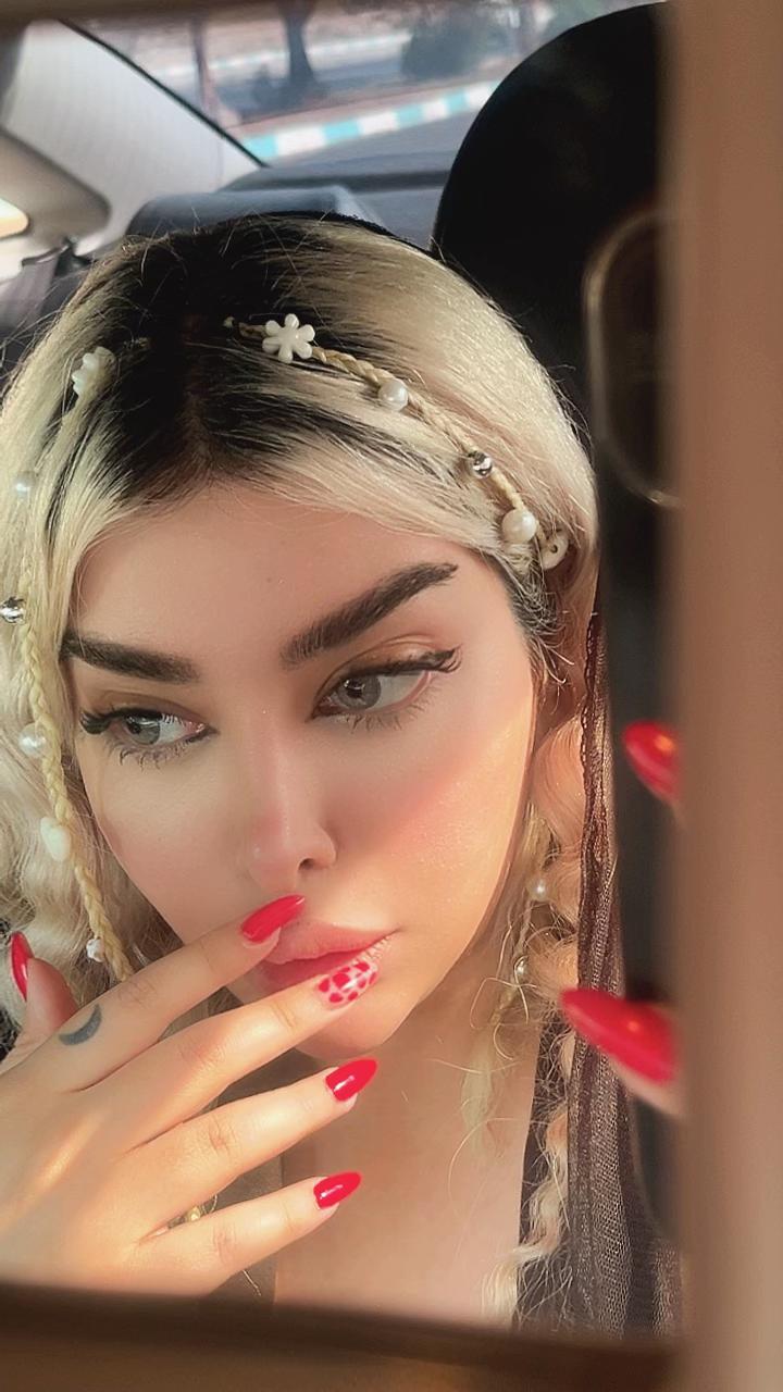 @shaghayegh