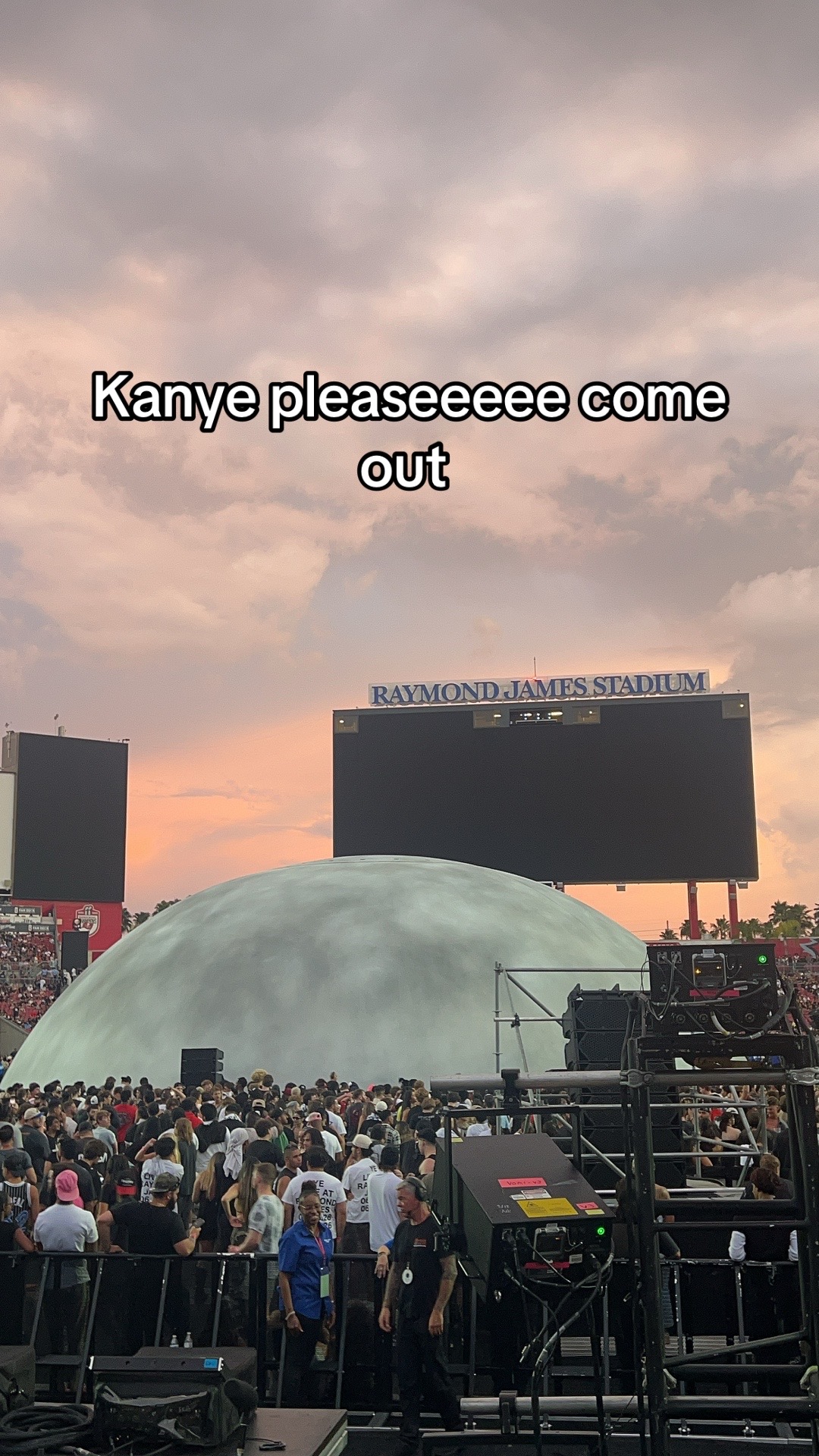 @$S$