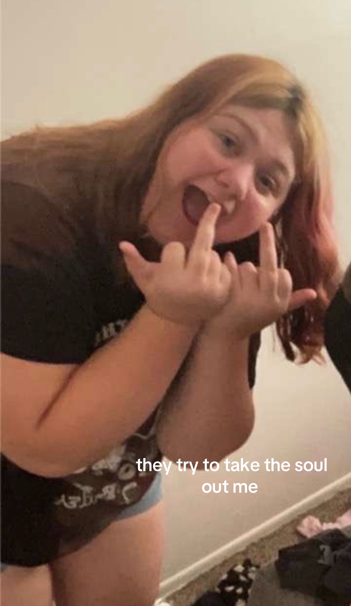 @ari🩶.