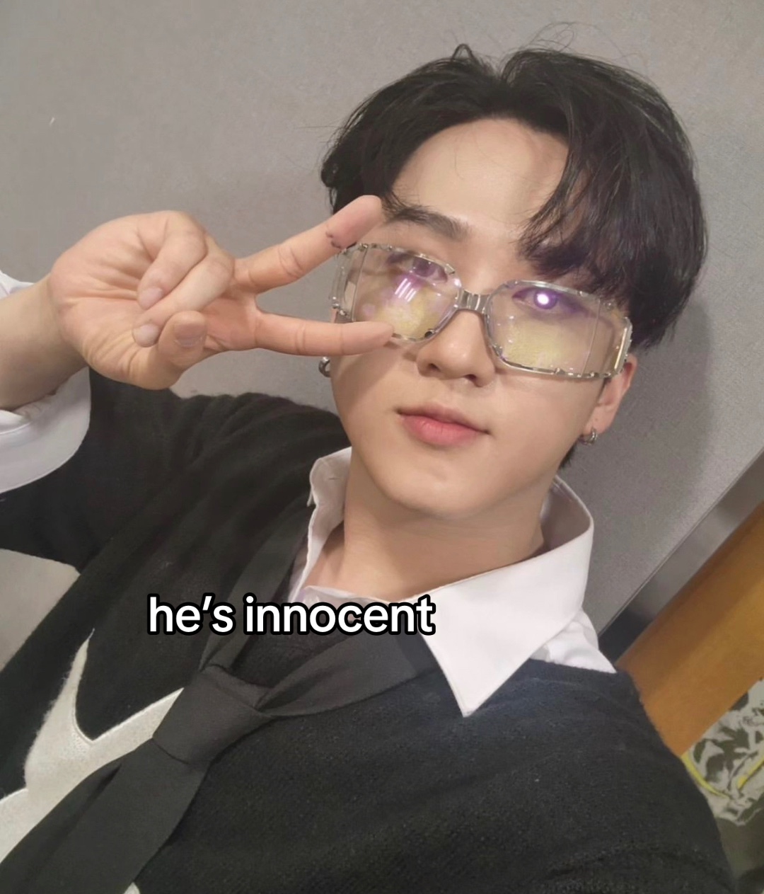 @bee &bull; saw skz