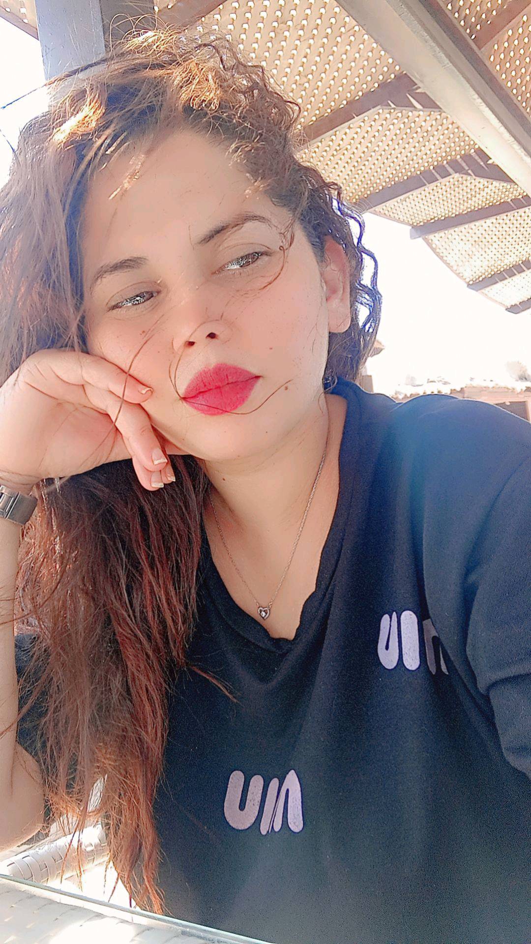 @Dallolet Khadouja
