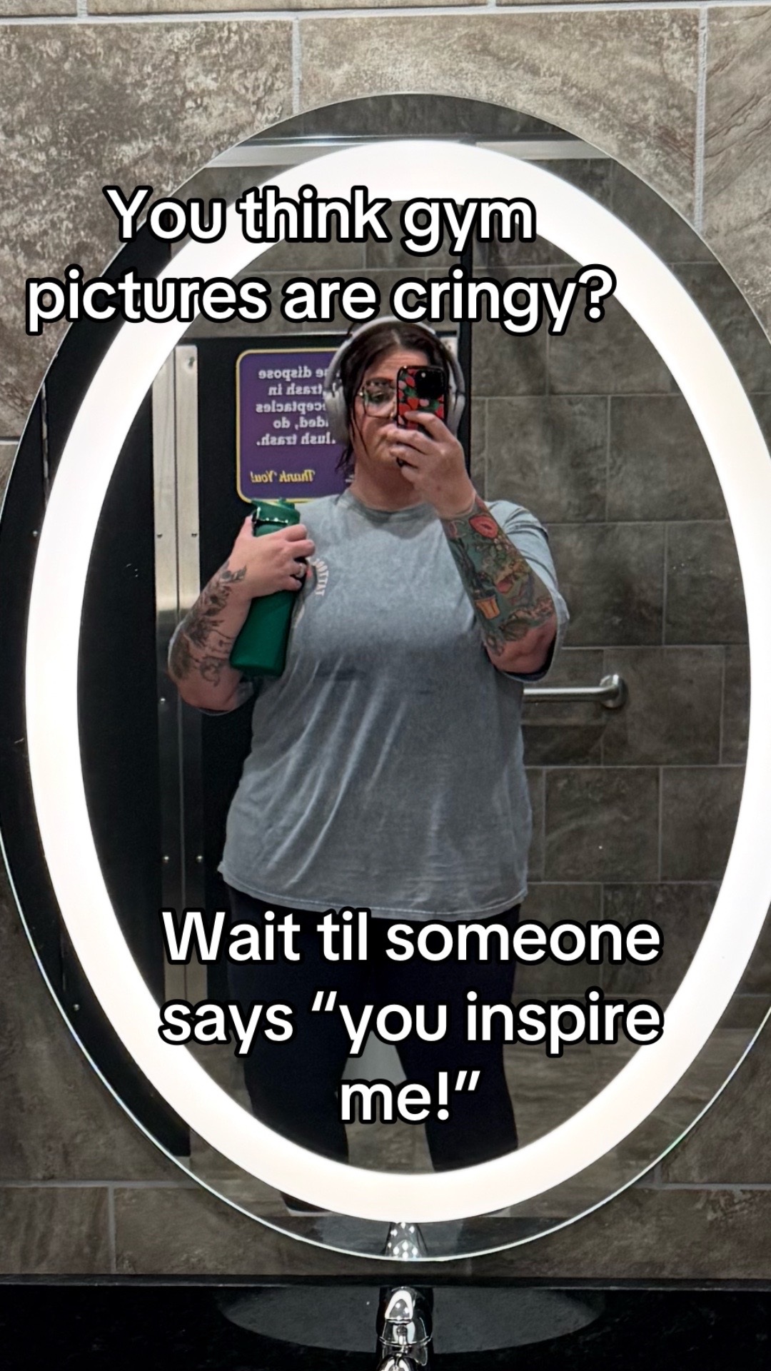 @SimplySARAHsPrettyMessLife