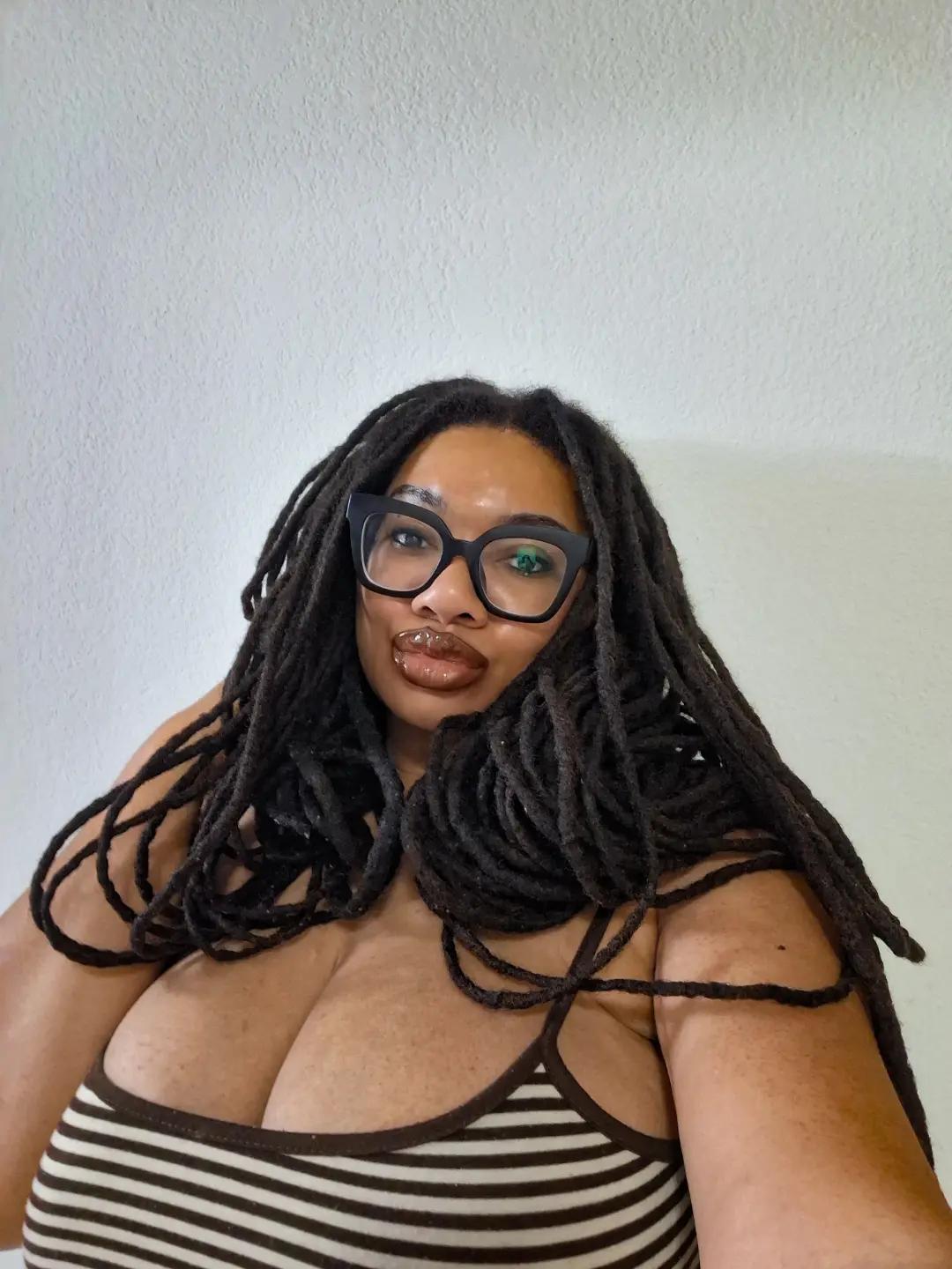@QUEEN MEDUSA