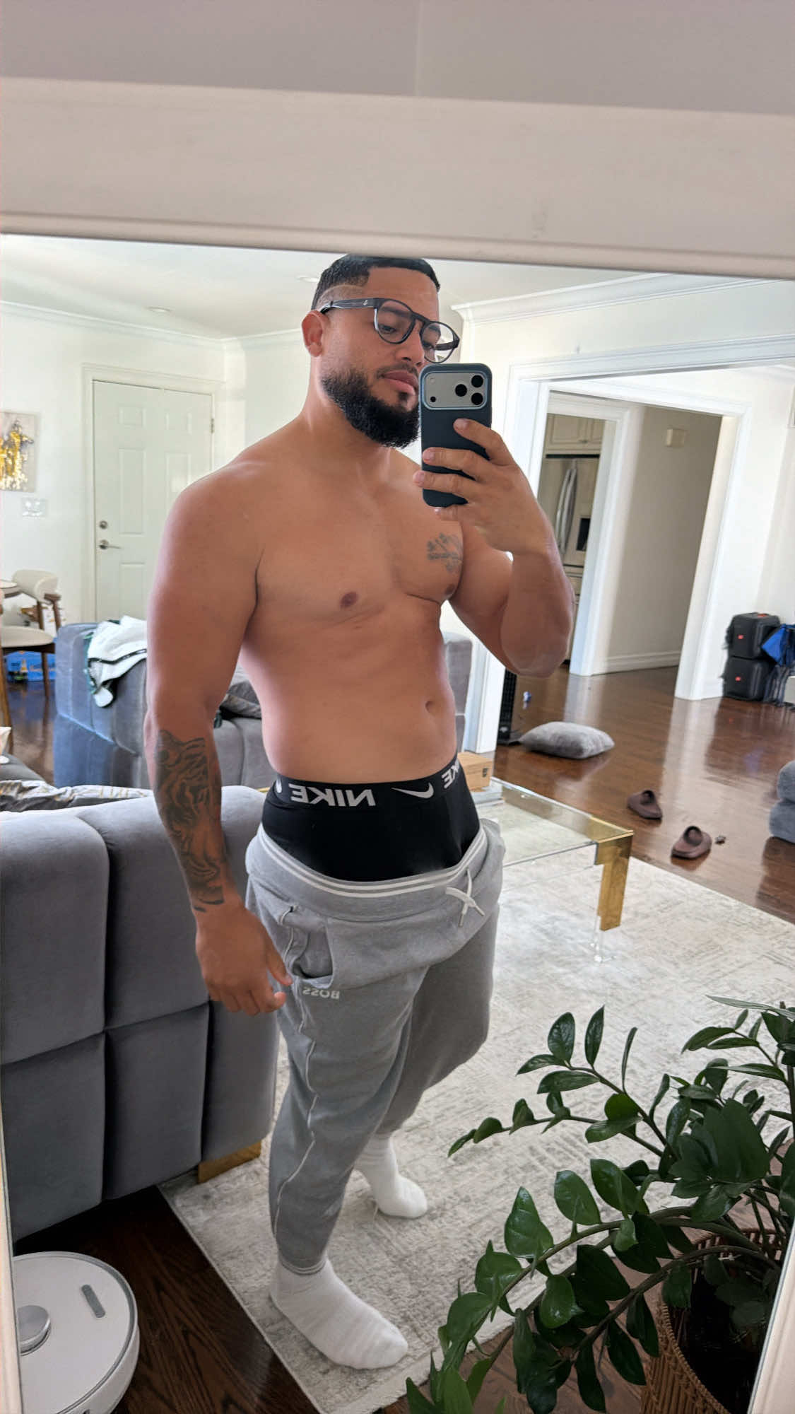 @_yurbaez