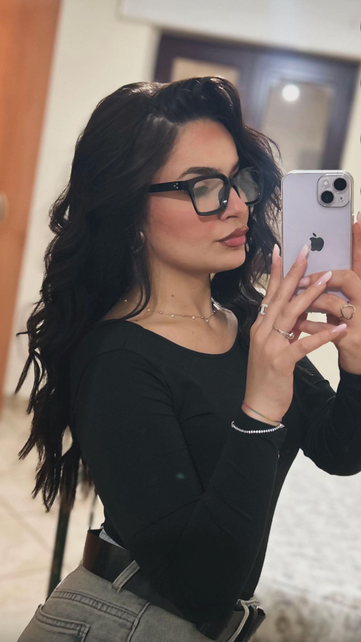 @𝑨𝑵𝑵𝑨 𝑴𝑨𝑵𝑬𝑳𝑳𝑰