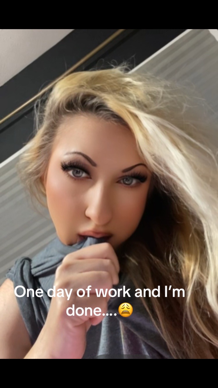 @divinedoll913