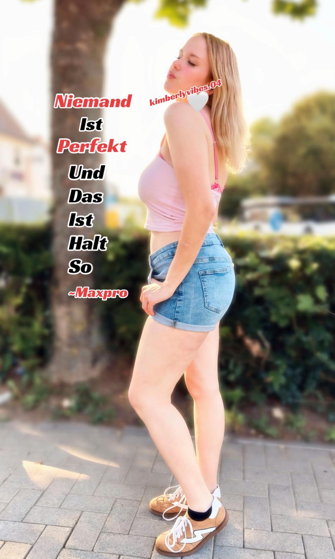 @𝒦.