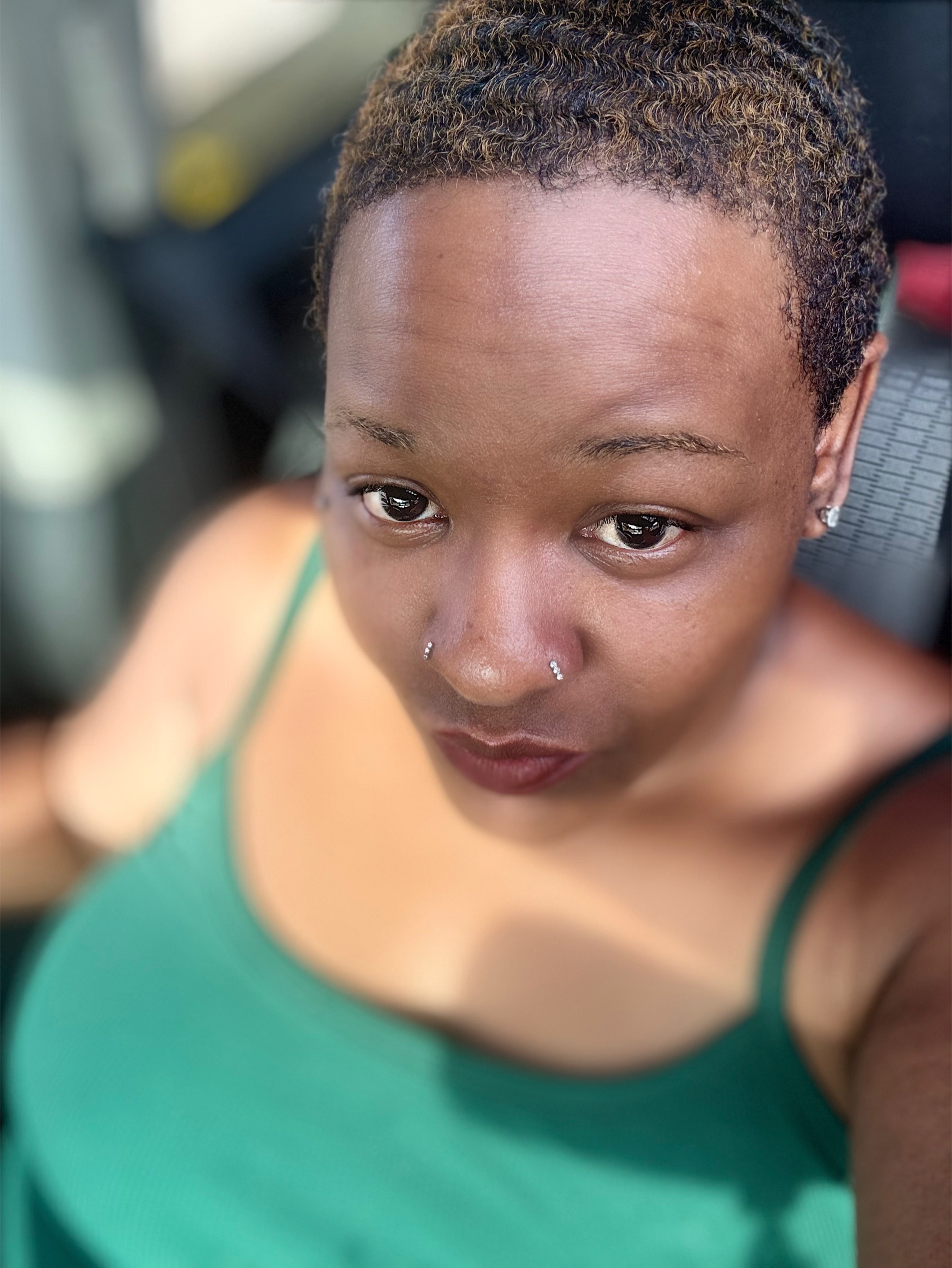 @Robyn thycck 🍑 (Karma♎️)