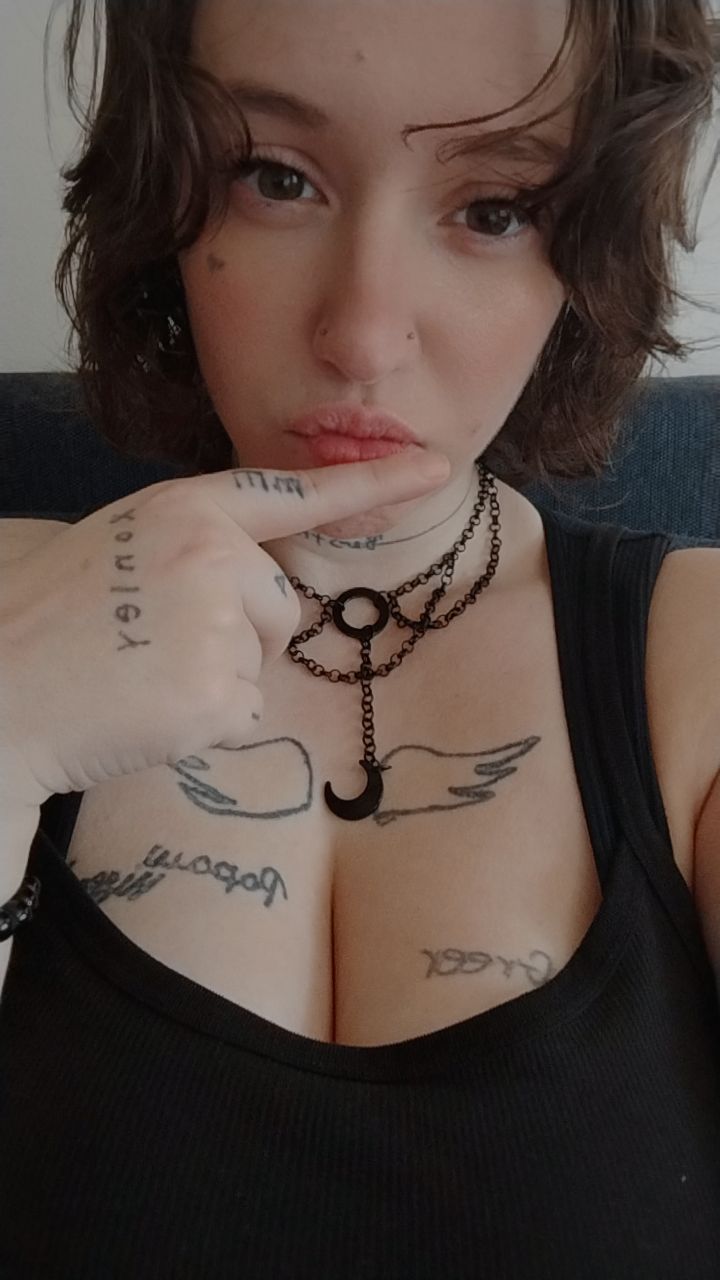 @๐Queen Of Darkness๐ณ๏ธ๐๐