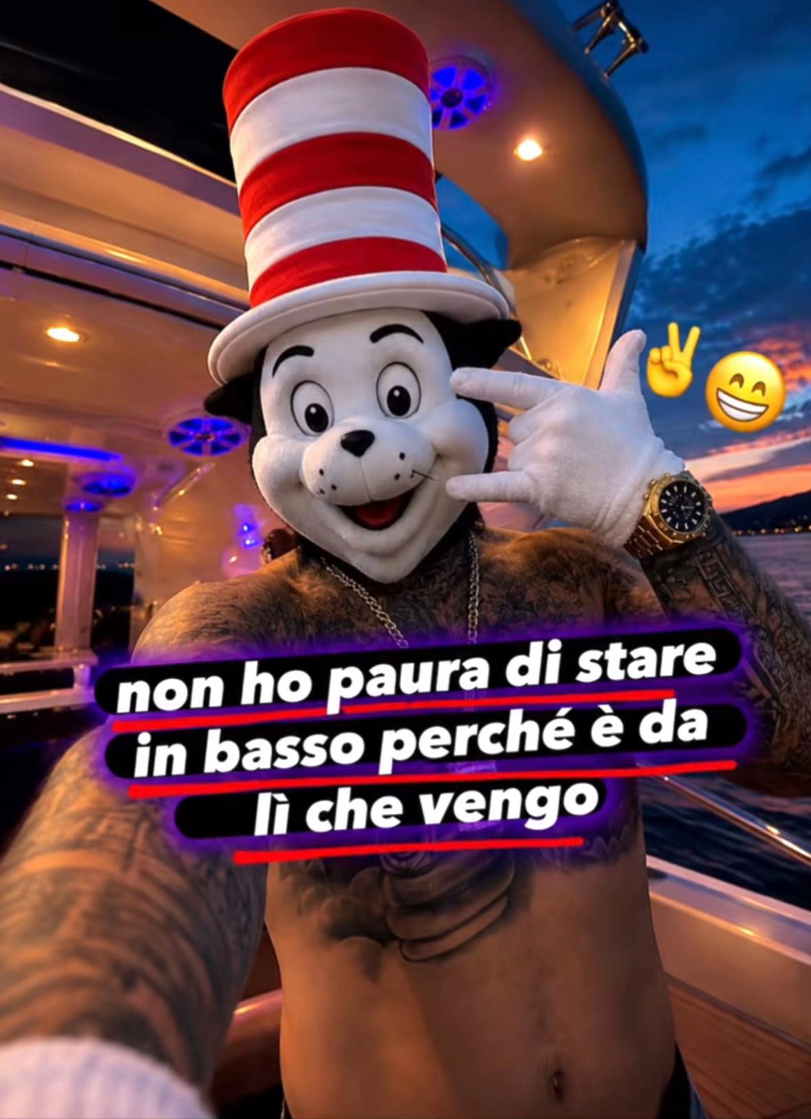 @Gatto con il cappello