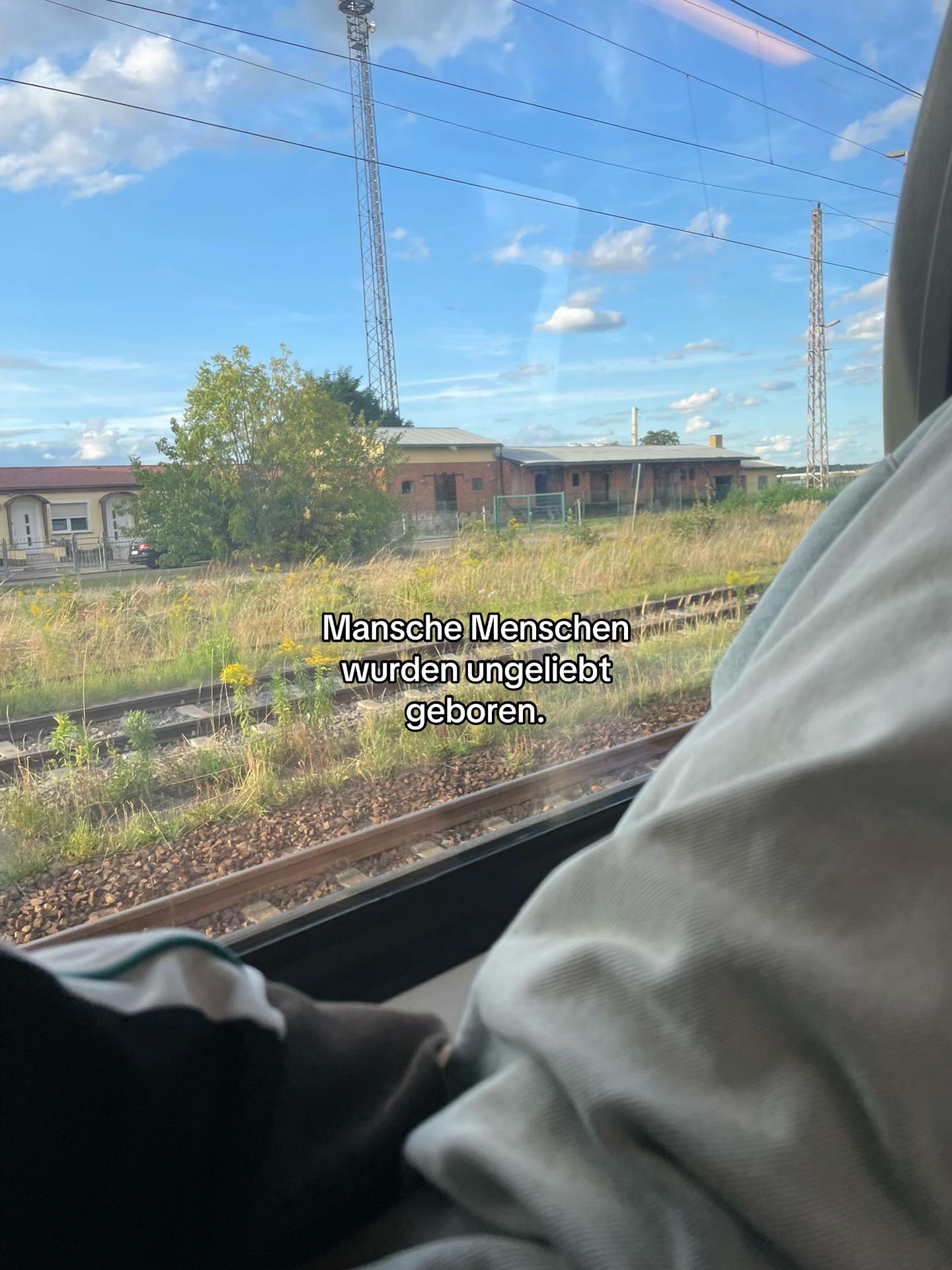 @🧷