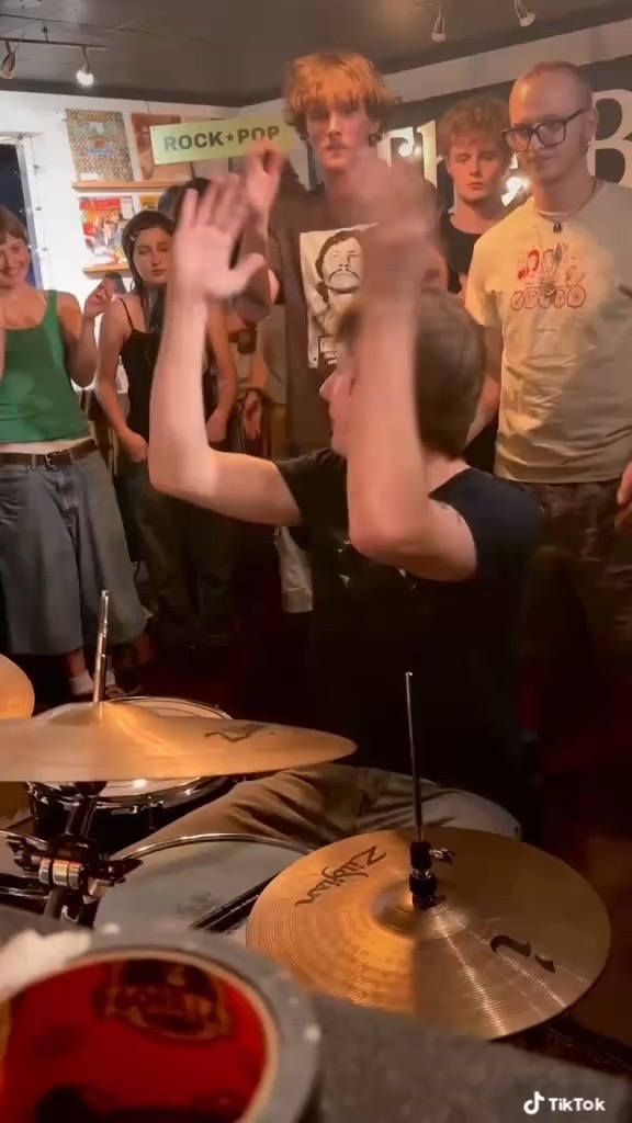@itzbren🦦