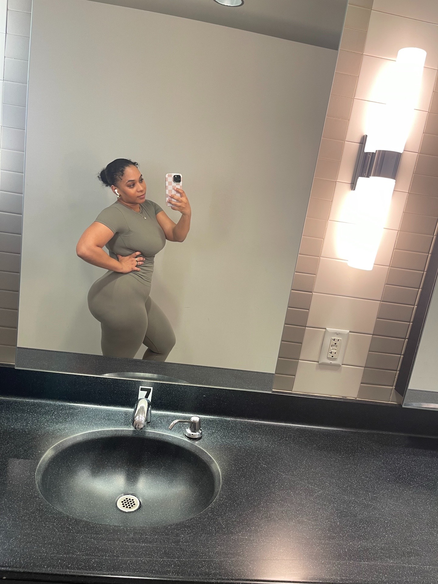 @rosalinatorres18