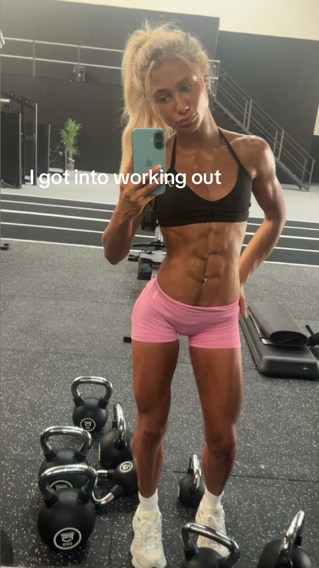 @Courtneyrose_fit