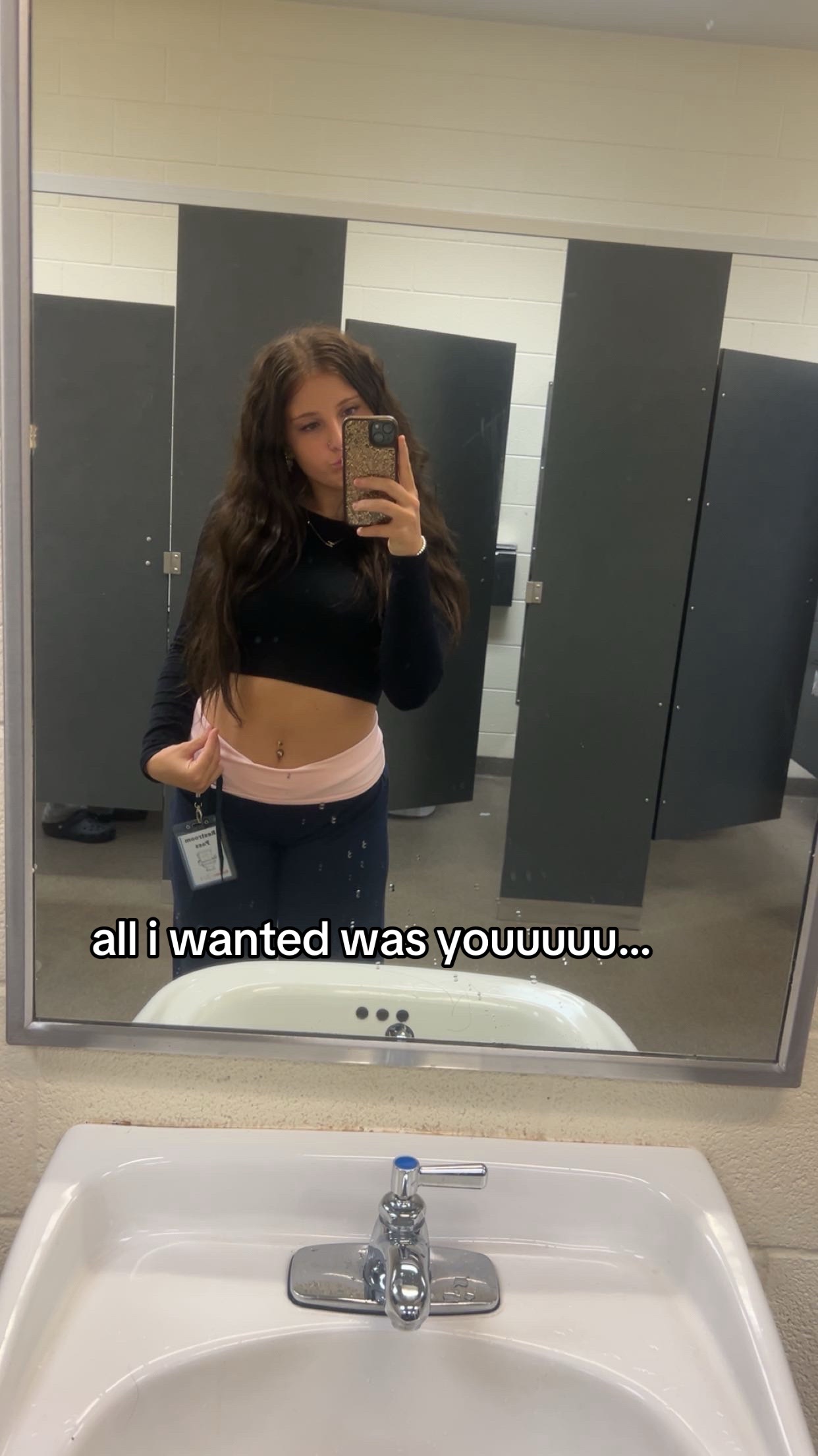 @heyitsmelllll