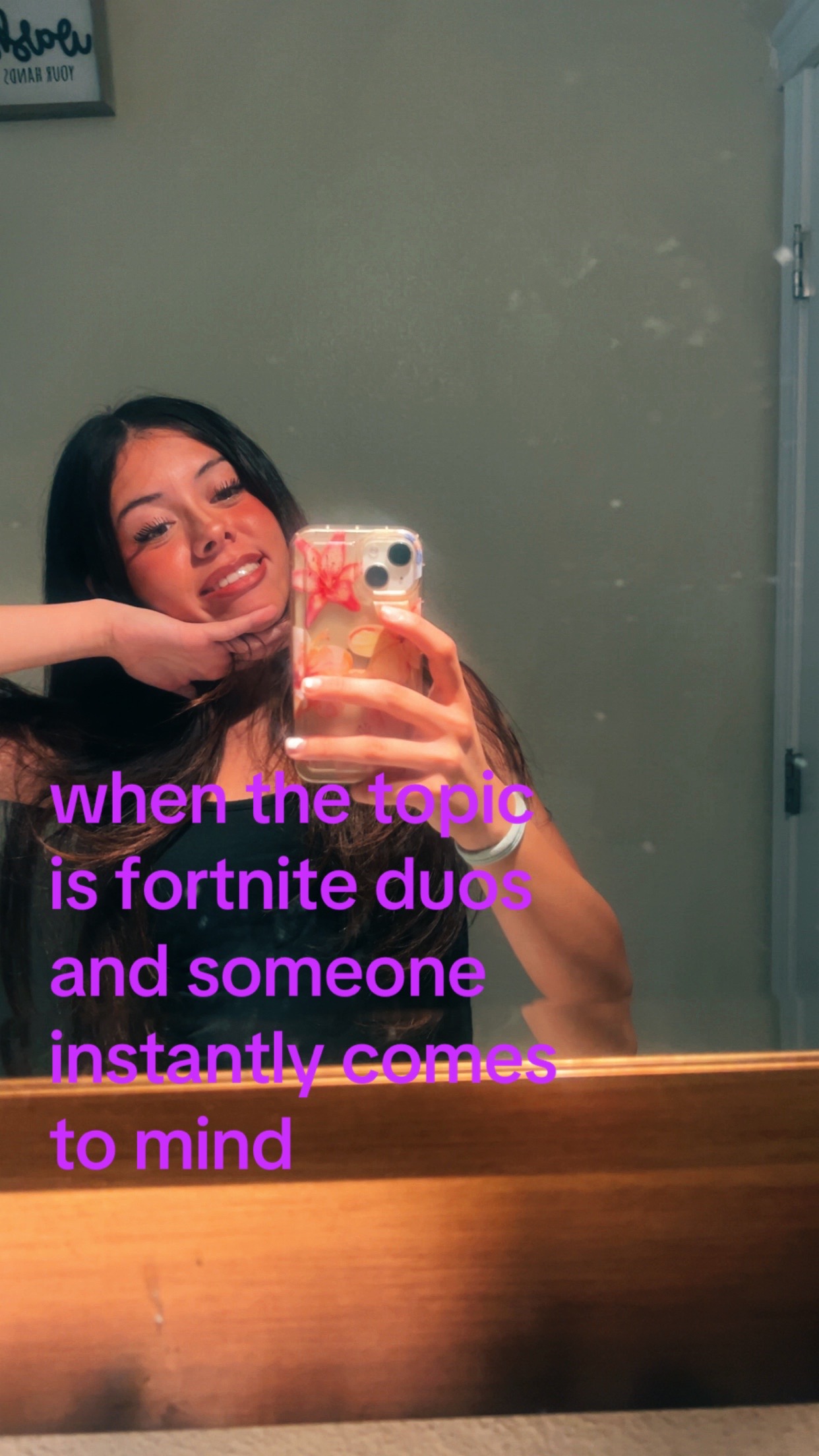 @ꨄ