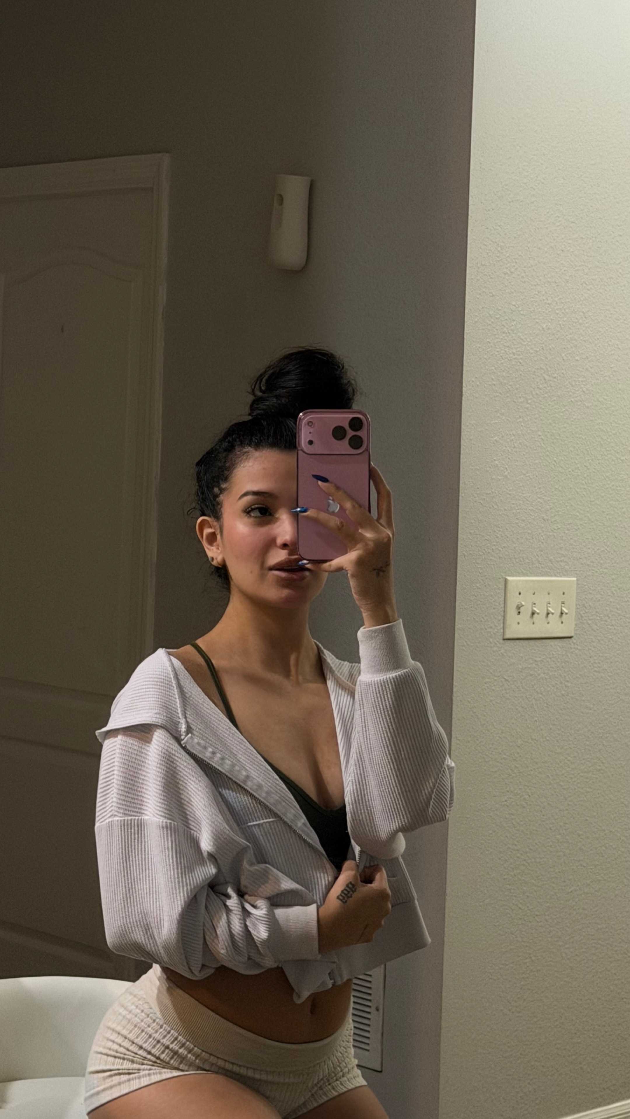 @Pao