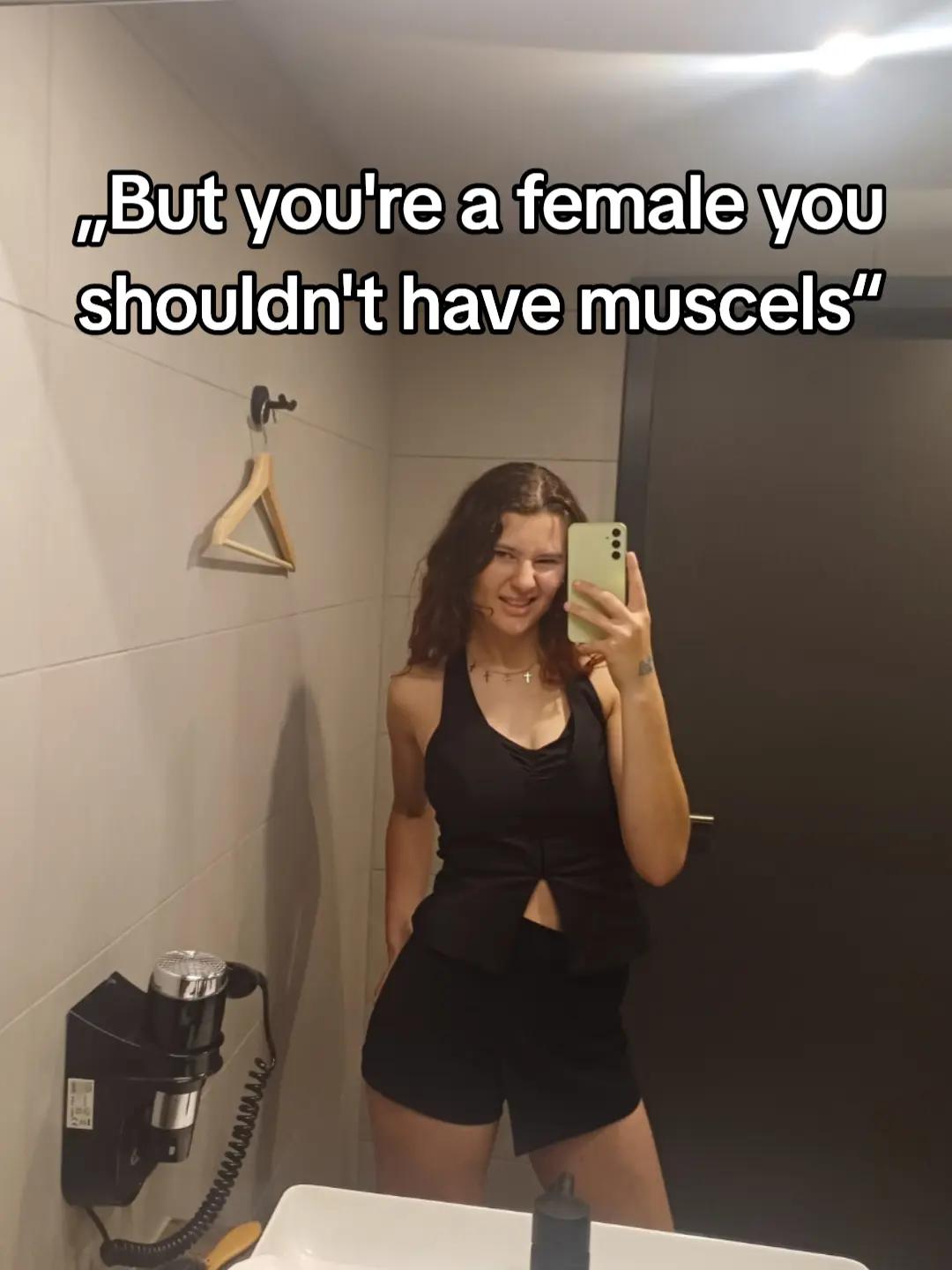 @😼