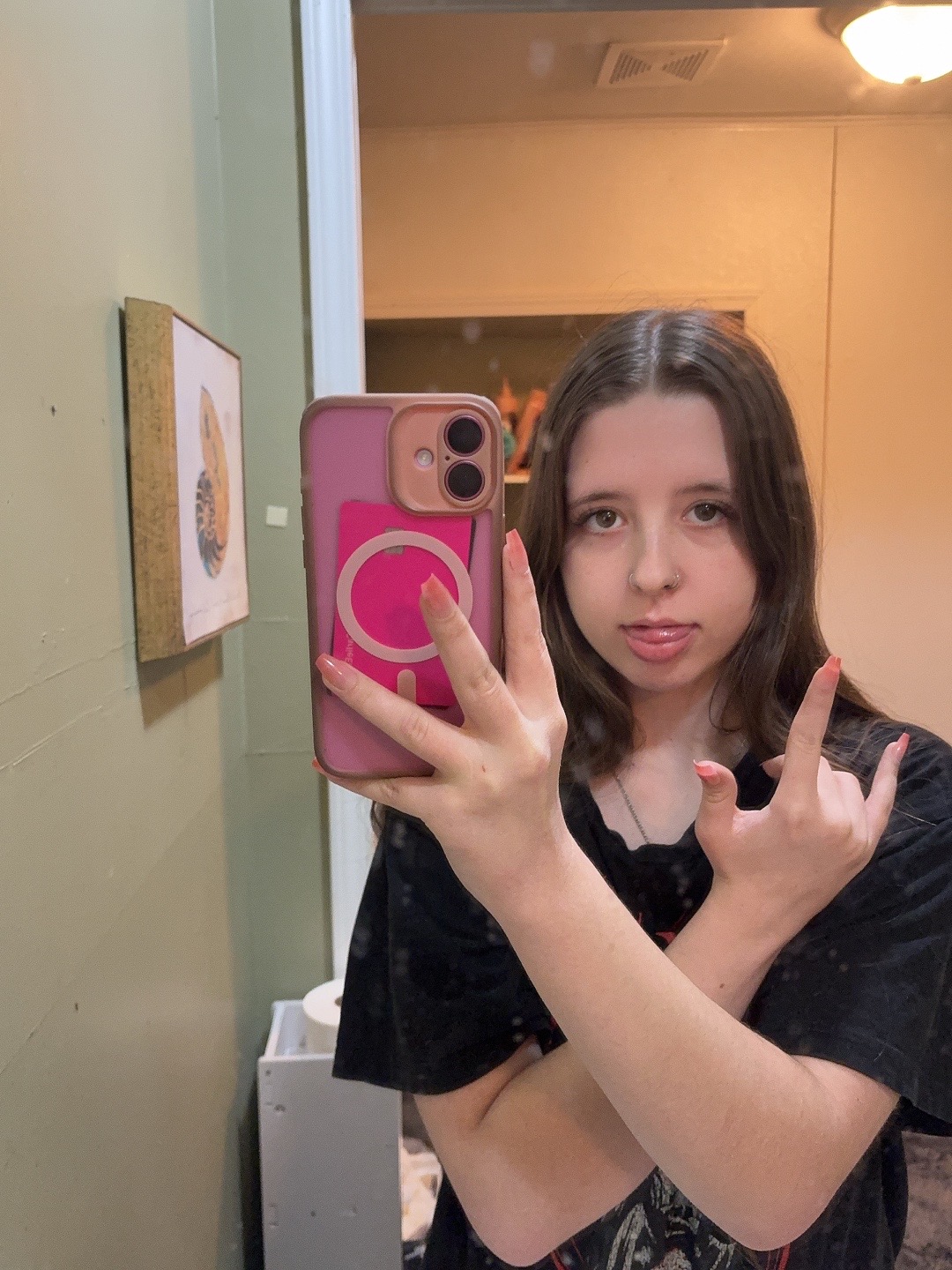 @<3